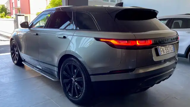 Land Rover Range Rover Velar view 6