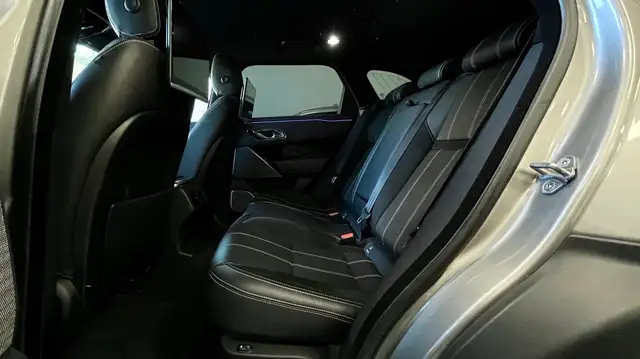 Land Rover Range Rover Velar view 11