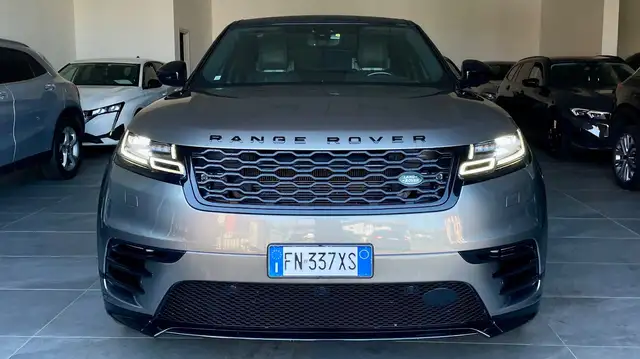 Land Rover Range Rover Velar view 2