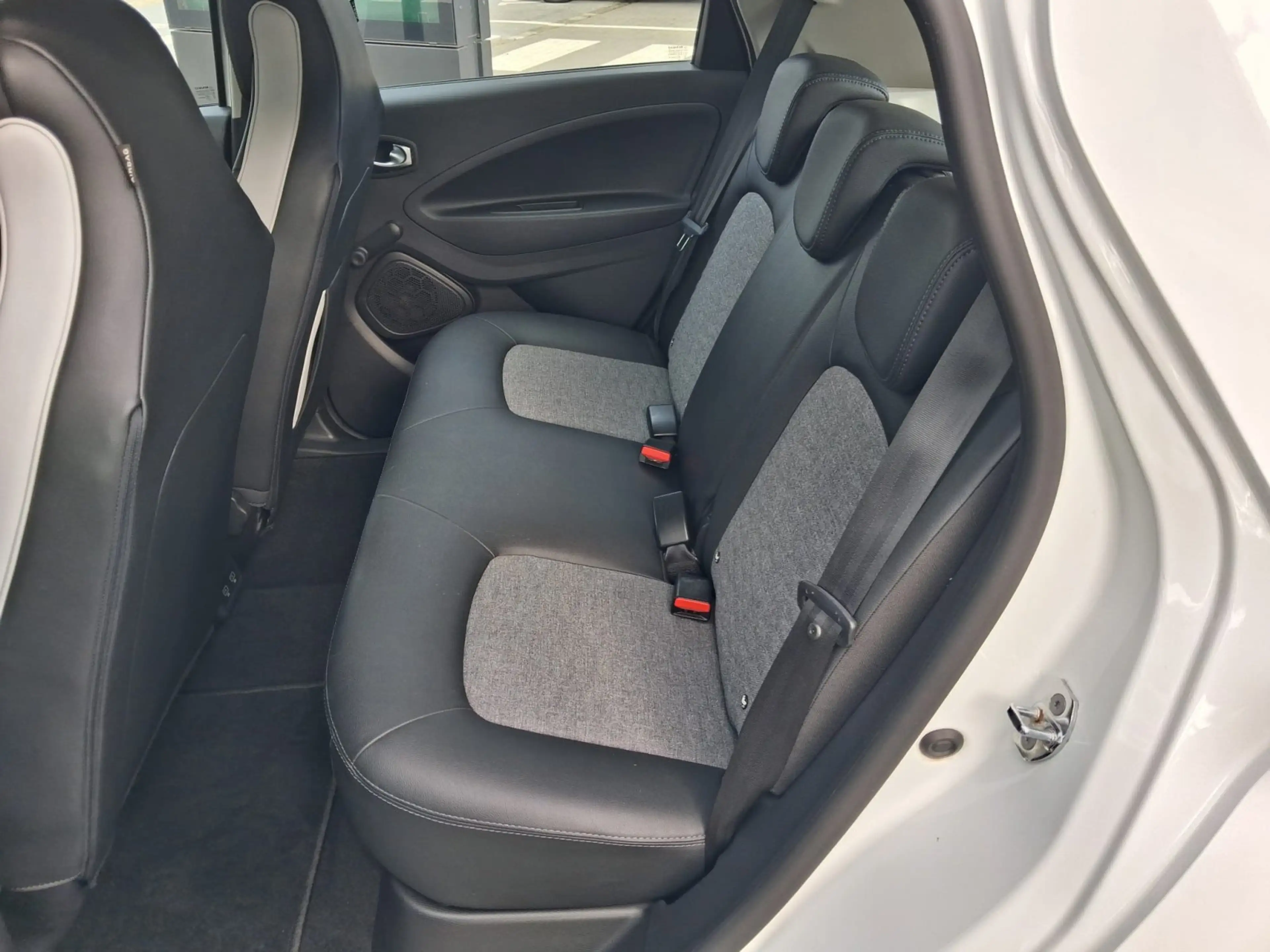 Renault ZOE R110 Experience R110/Z.E. 50 (Miet-Batterie) — photo 12