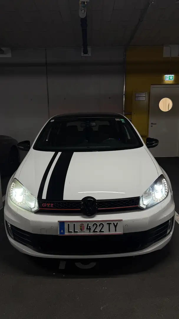 Volkswagen Golf GTI - 1