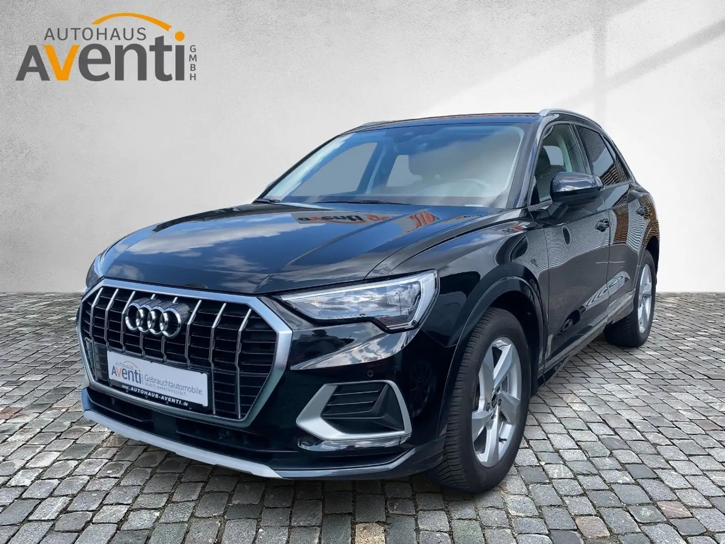 Audi Q3 35 advanced *AHK*ACC*LED*S-Tronic*Kamera*Apple Schwarz - 2