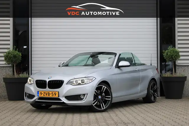 BMW 220
