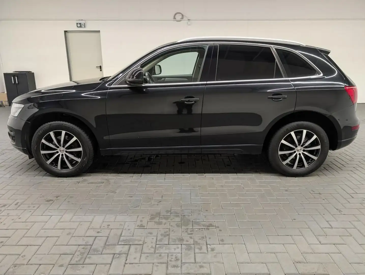 Audi Q5 quattro Bi-Xenon/Pano/el.Heck/Leder/SHZ Schwarz - 2