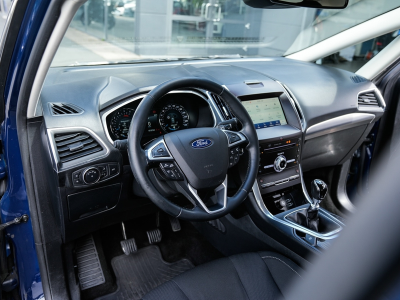 Ford S-Max 2.0 EcoBlue Turnier Titanium — photo 2