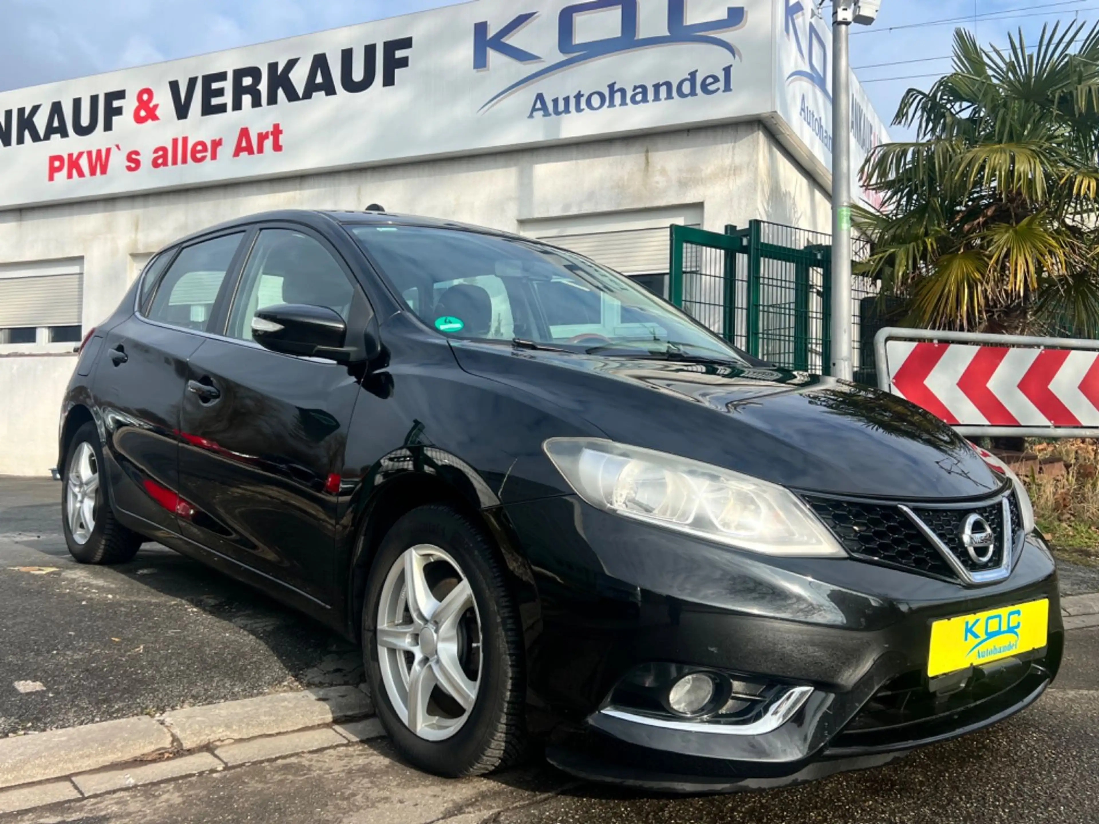 Nissan Pulsar 1.5 dCi Visia / Navi / 8-Fach Bereift