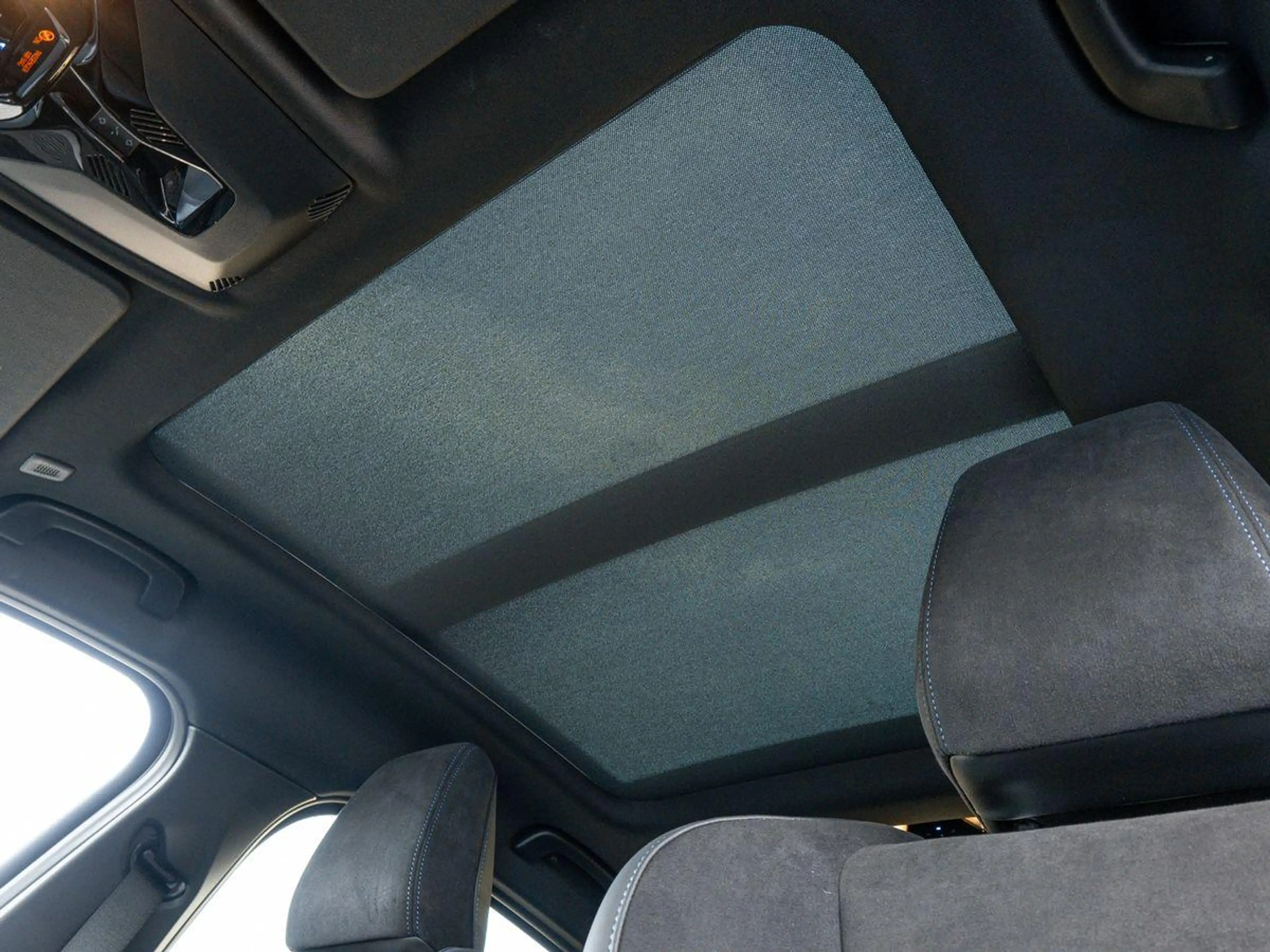 BMW 118 d M-Sport PANO KoZg aLED DrAssPlus Wireless — photo 10
