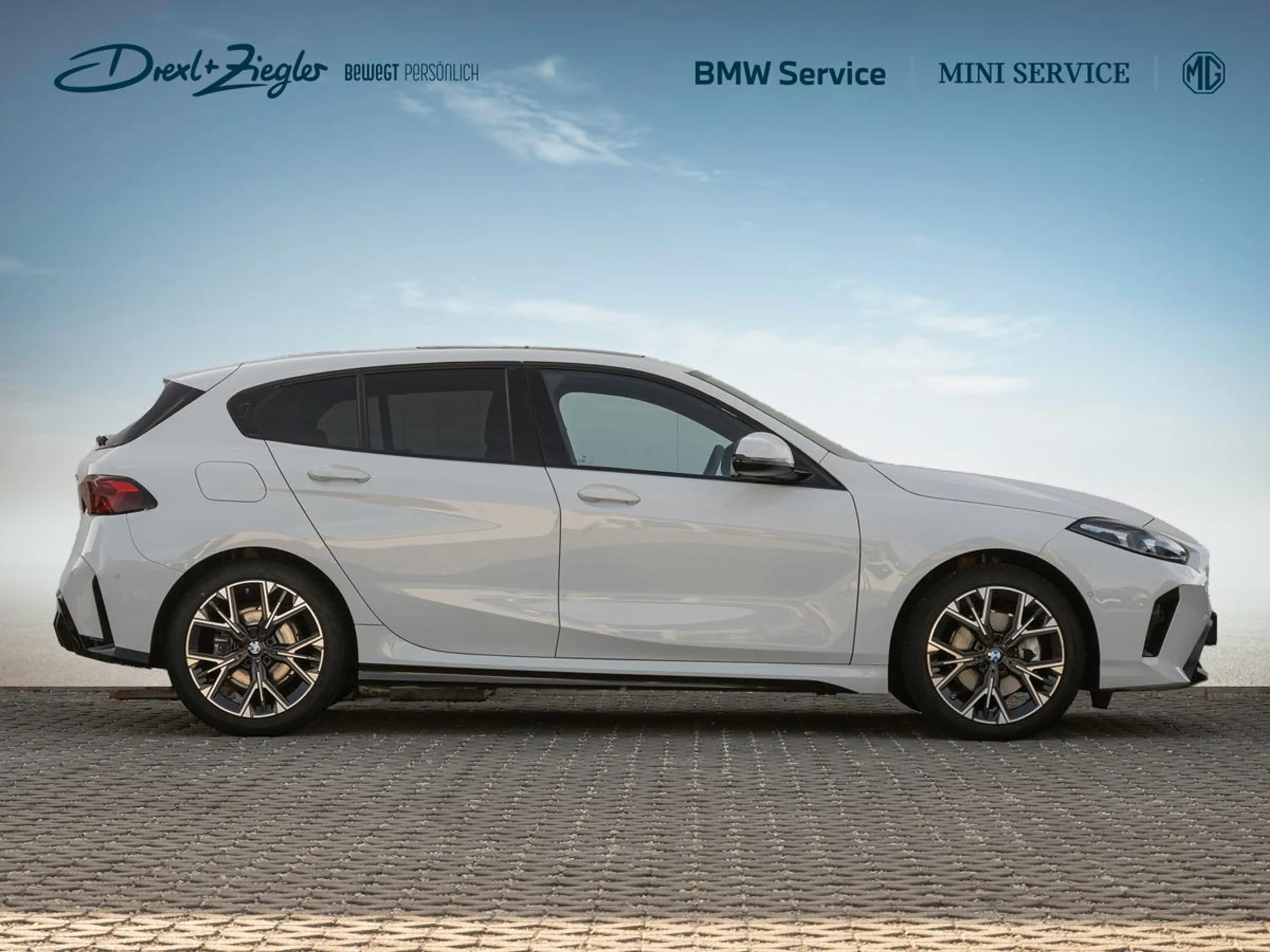 BMW 118 d M-Sport PANO KoZg aLED DrAssPlus Wireless — photo 2