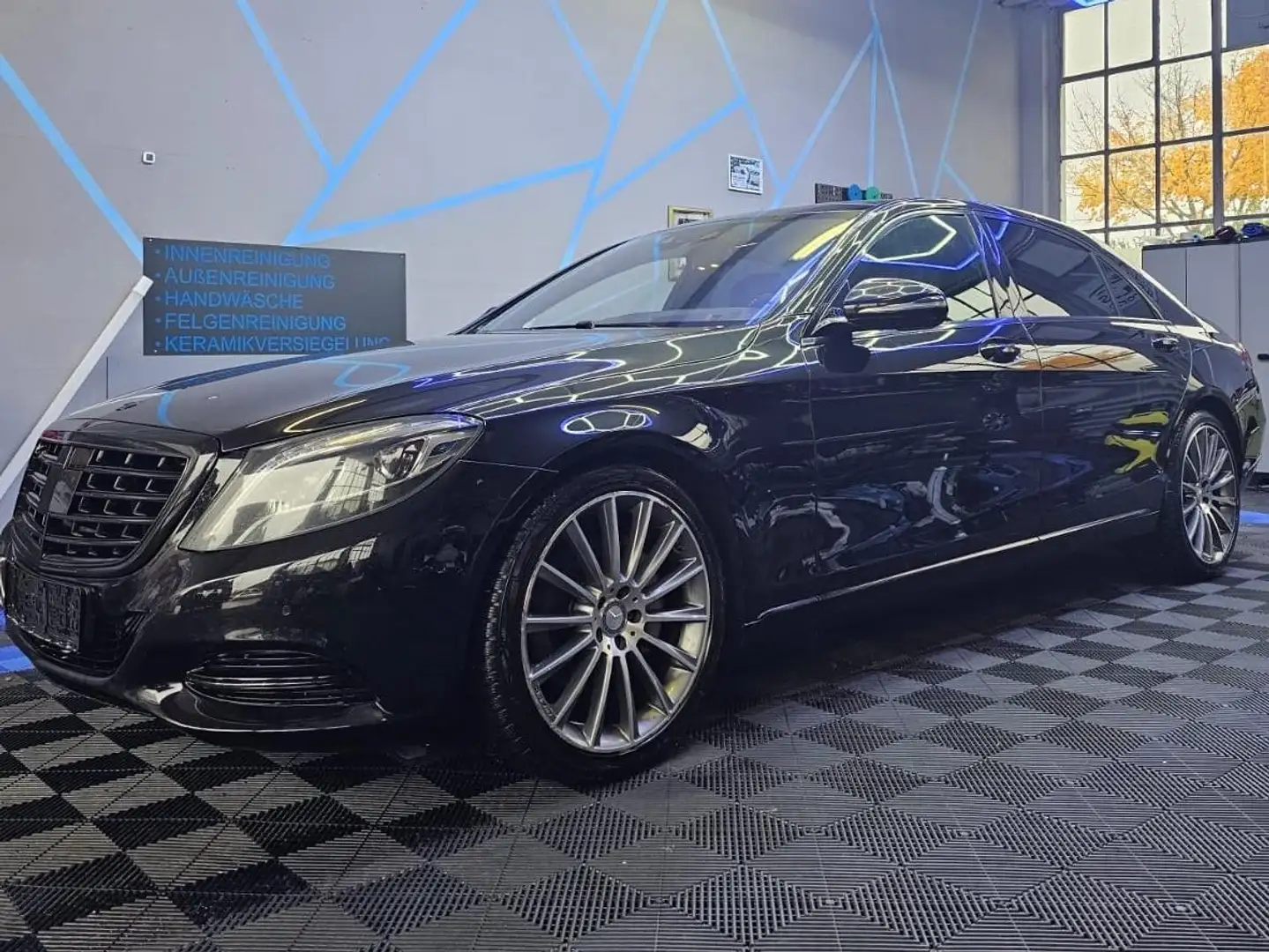 Mercedes-Benz S 350 S 350 BlueTec / d L (222.132) Schwarz - 1