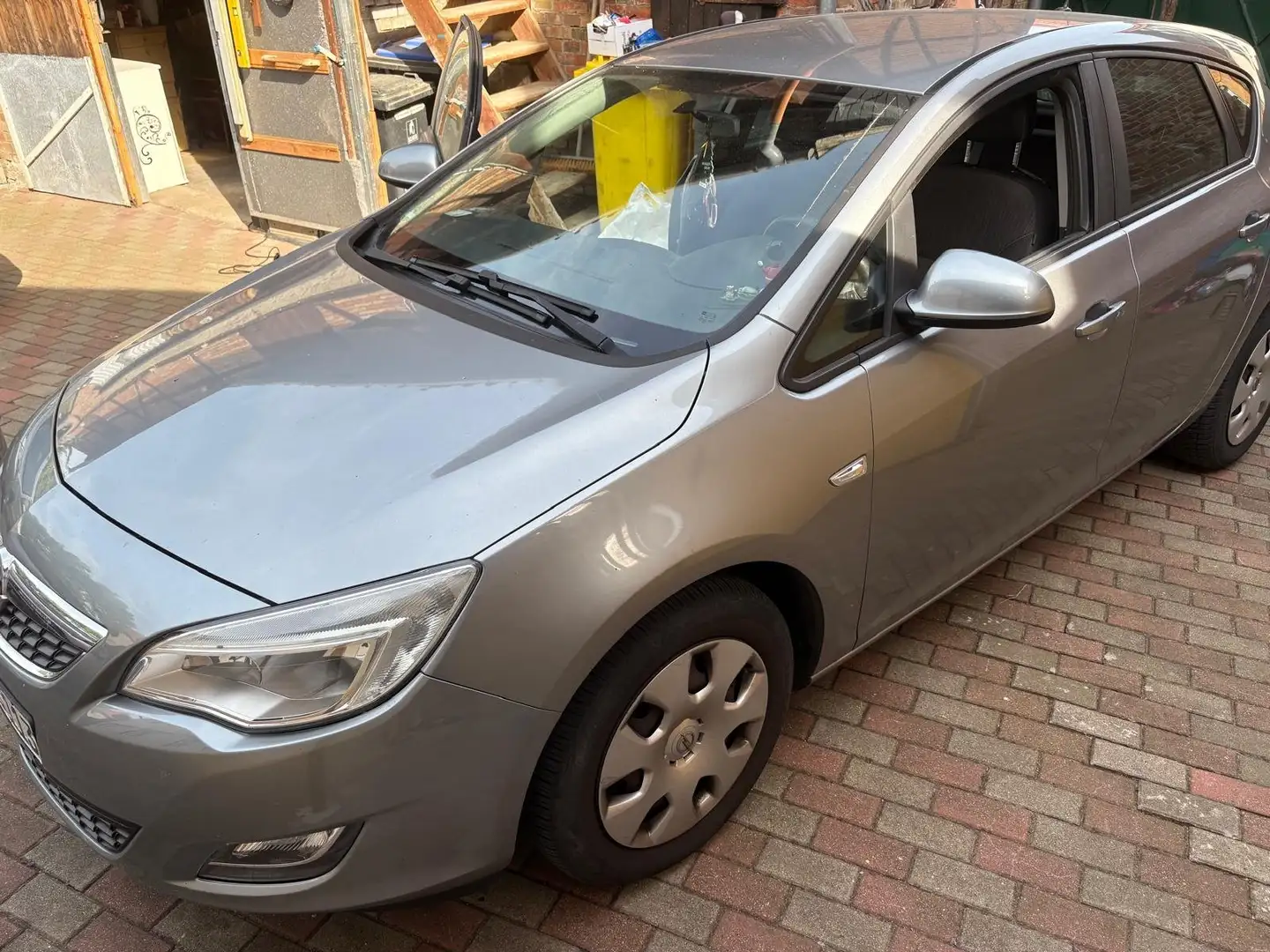 Opel Astra Astra 1.4 LPG Caravan Edition 111 Jahre Grau - 1