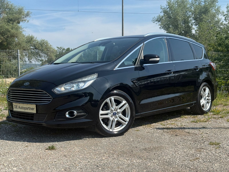 Ford S-Max Titanium2.0 TDCi*Automatik*7-Sit*AHK*210PS