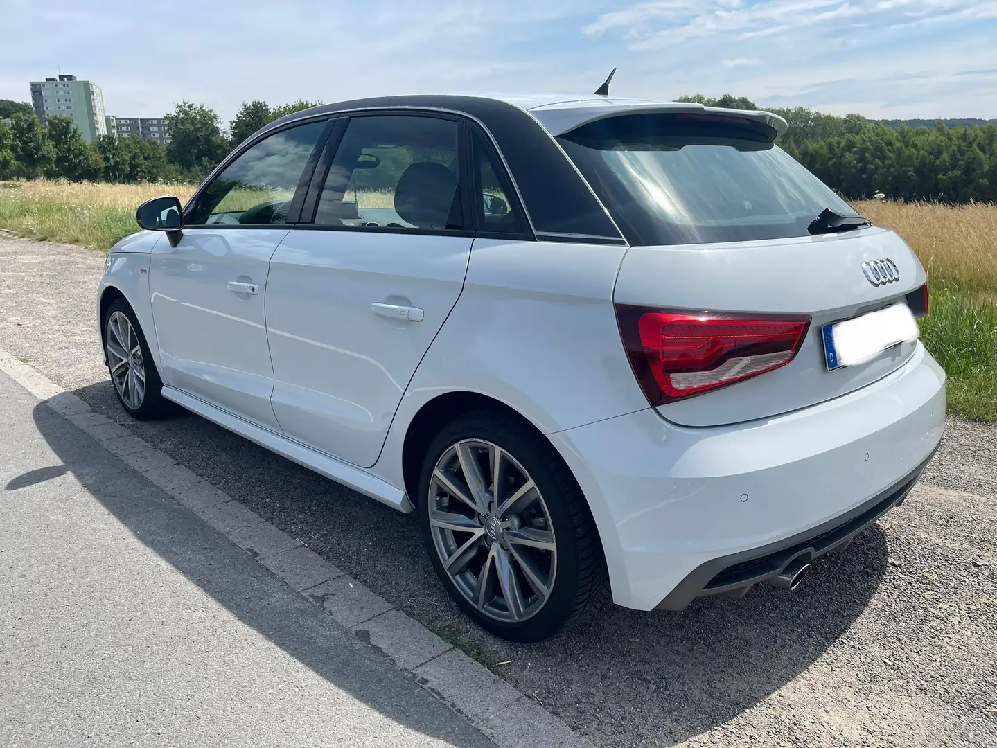 Audi A1 sportback  2x S-line / Audi soundsysten plus Blanco - 2