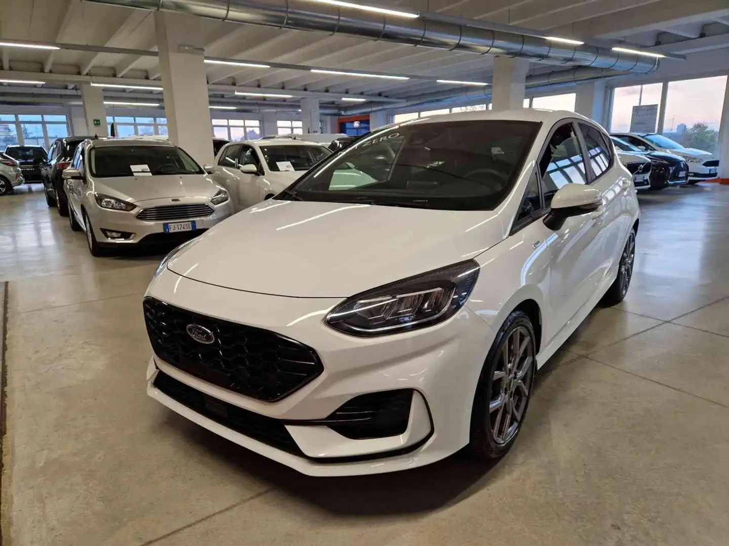 Ford Fiesta 1.0 Ecoboost Hybrid 125 CV 5 porte ST-Line Blanc - 1