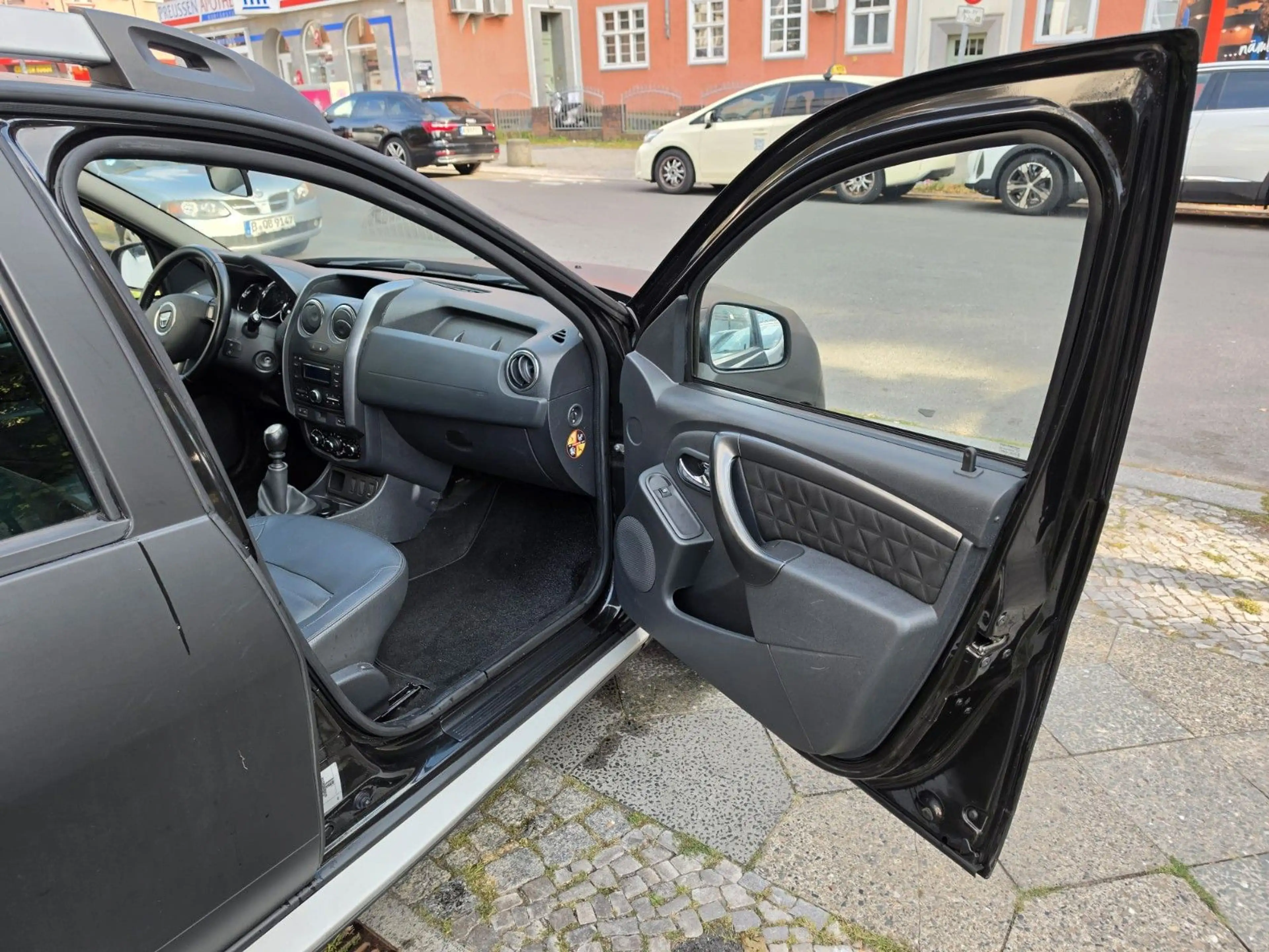 Dacia Duster TCE 4x2/TÜVNEU/Garantie 24 — photo 6