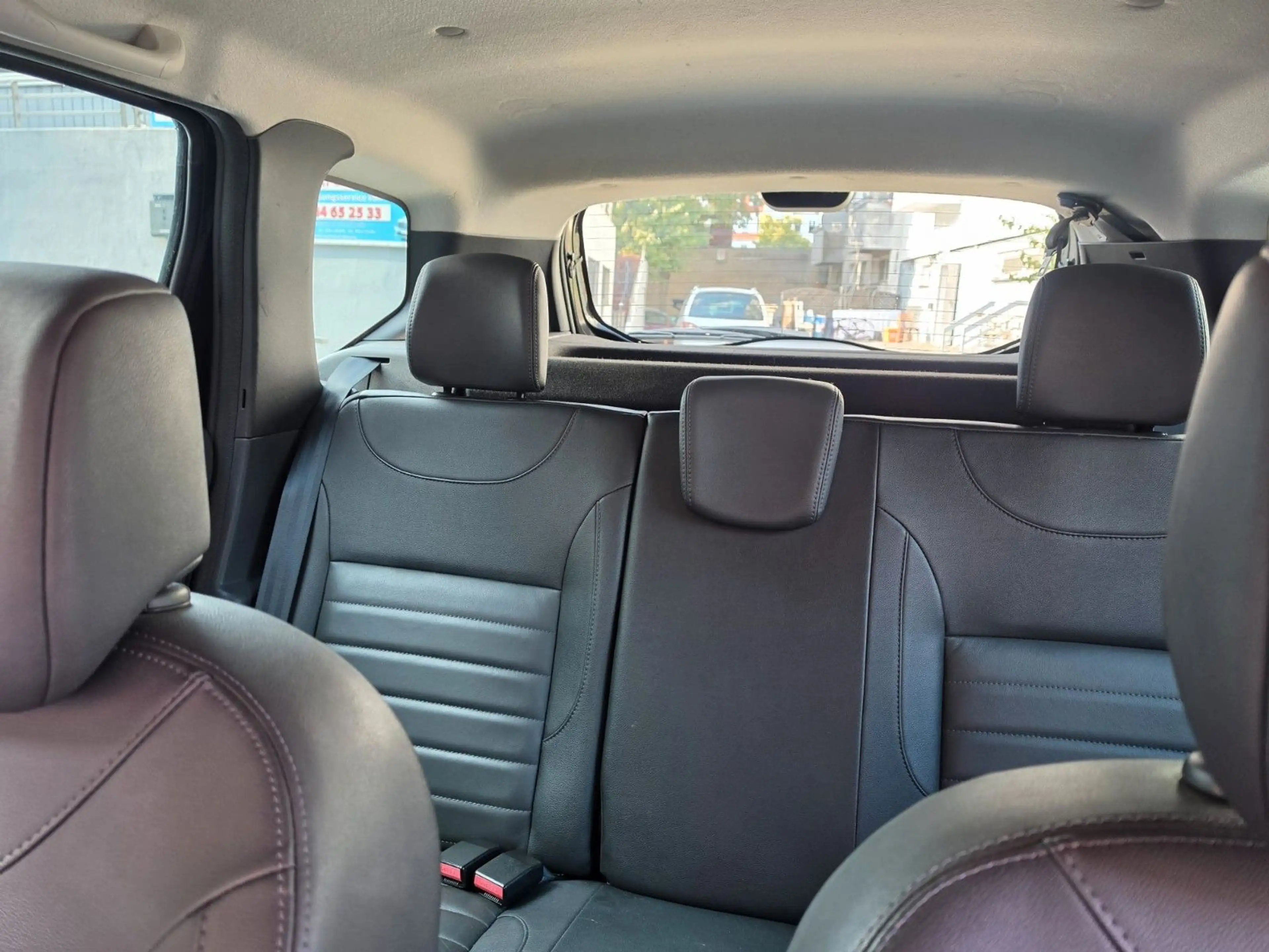 Dacia Duster TCE 4x2/TÜVNEU/Garantie 24 — photo 14