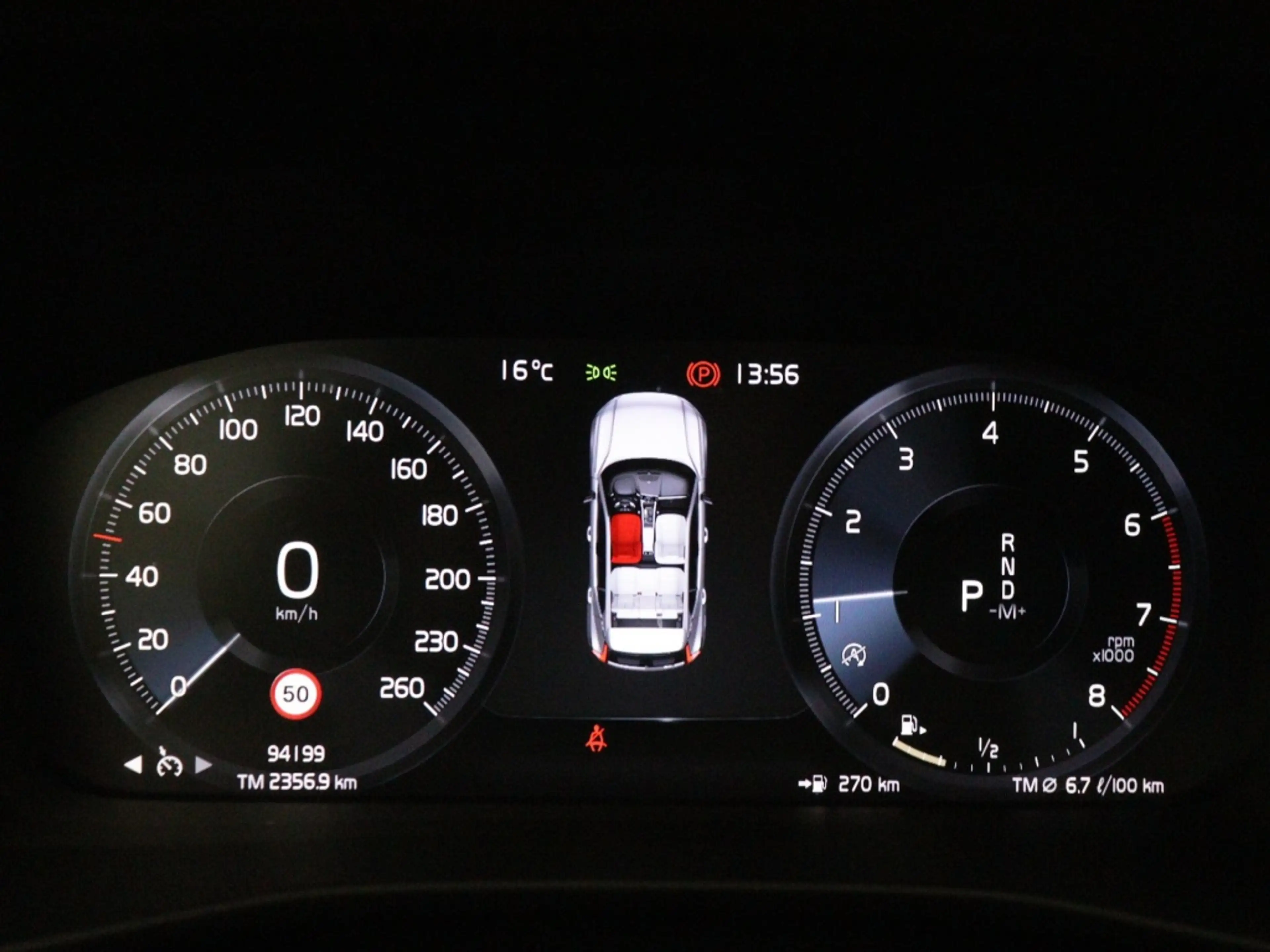 Volvo XC40 T3 AUT(8) R-DESIGN NAVI BLUETOOTH 19INCH PARK ASSI — photo 14