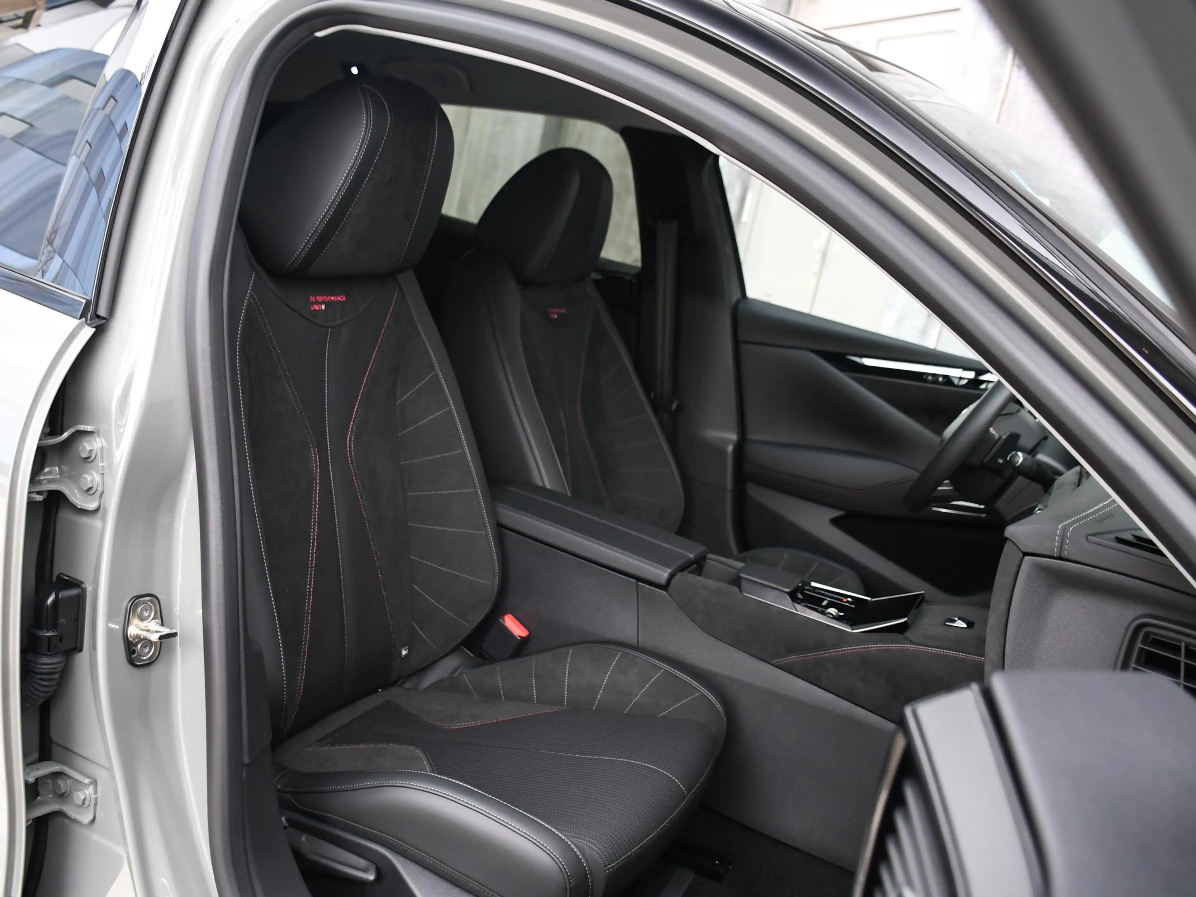 DS Automobiles DS 4 Performance Line 1.6 PHEV 225pk Automaat PDC + CAM — photo 11