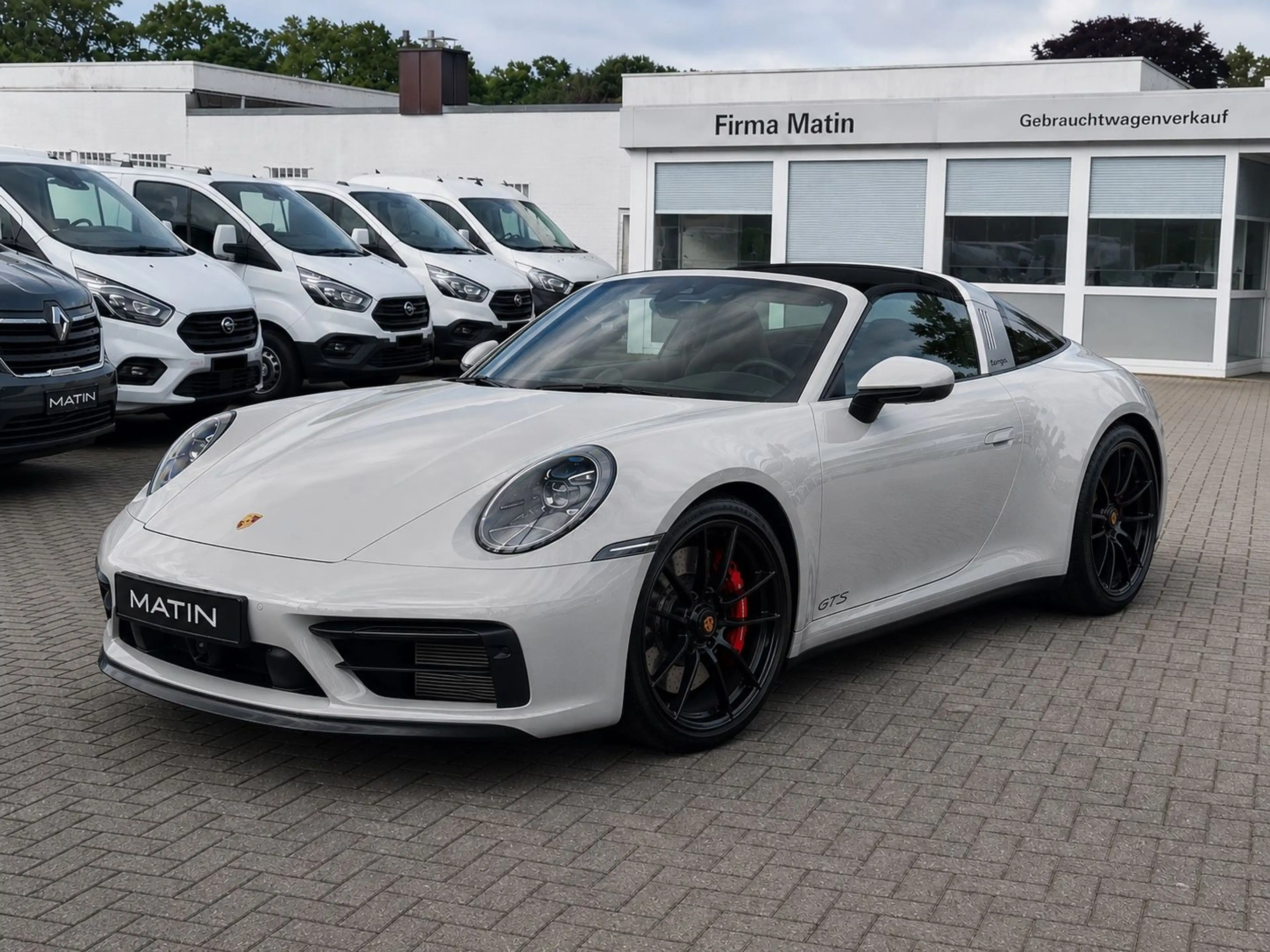 Porsche 992 TARGA 4 GTS HA-LENKUNG/INNO/PDCC/LEDER PAKET