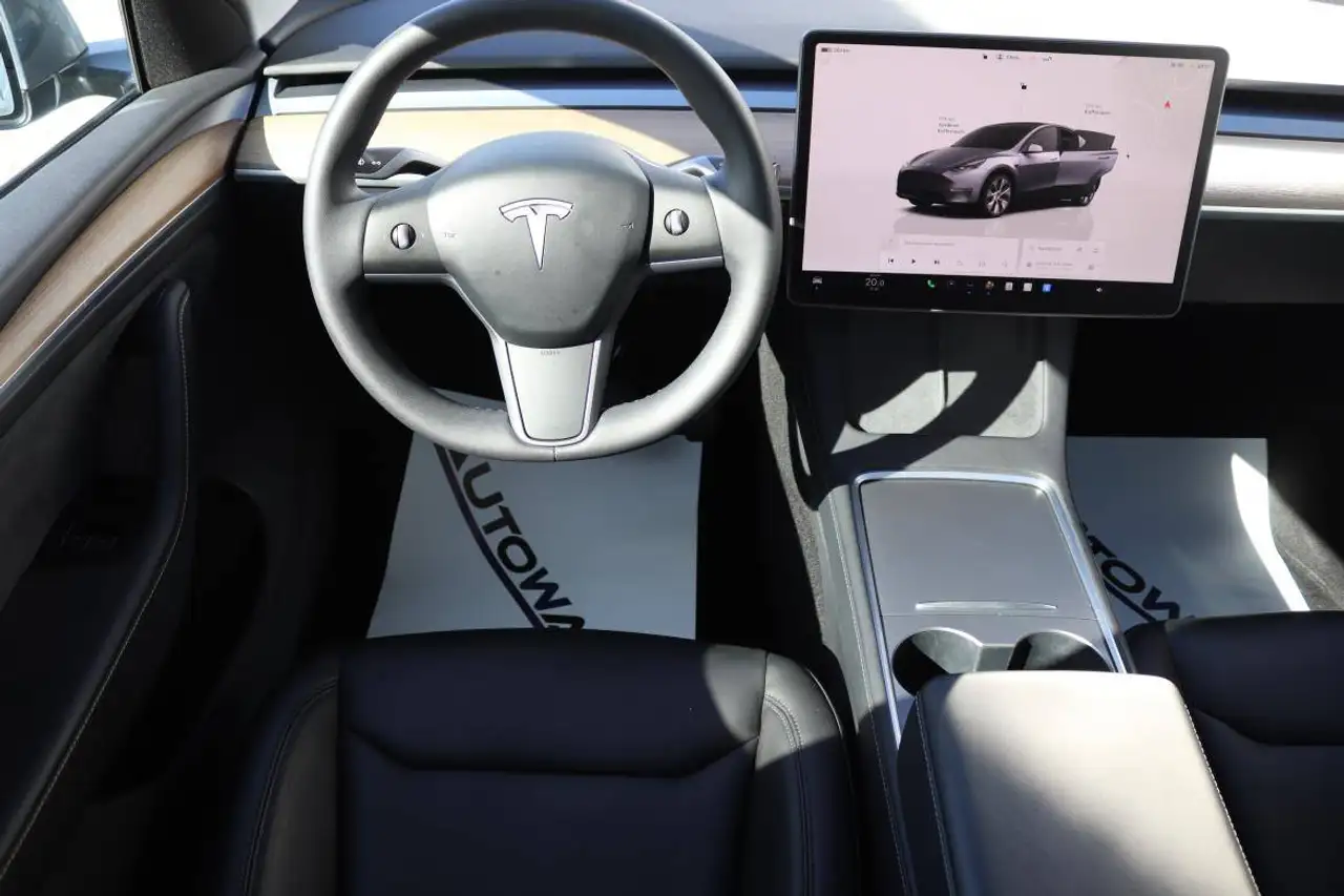 Tesla Model Y RWD, миниатюра 6