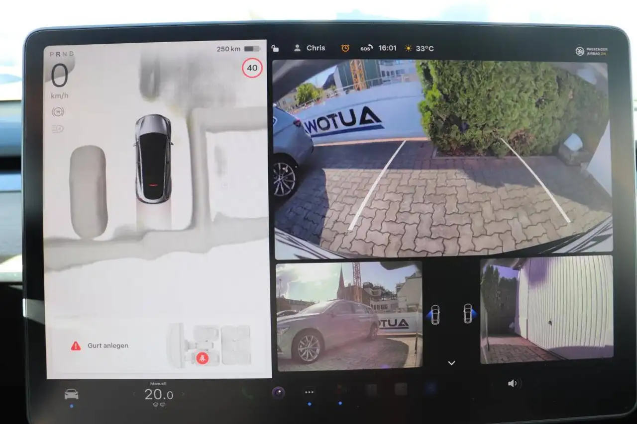 Tesla Model Y RWD, миниатюра 12