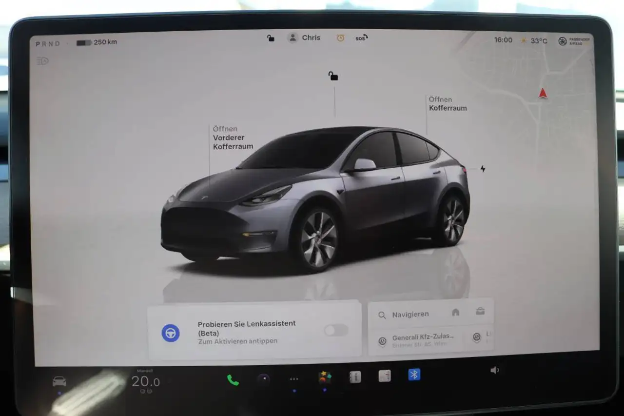 Tesla Model Y RWD, миниатюра 11