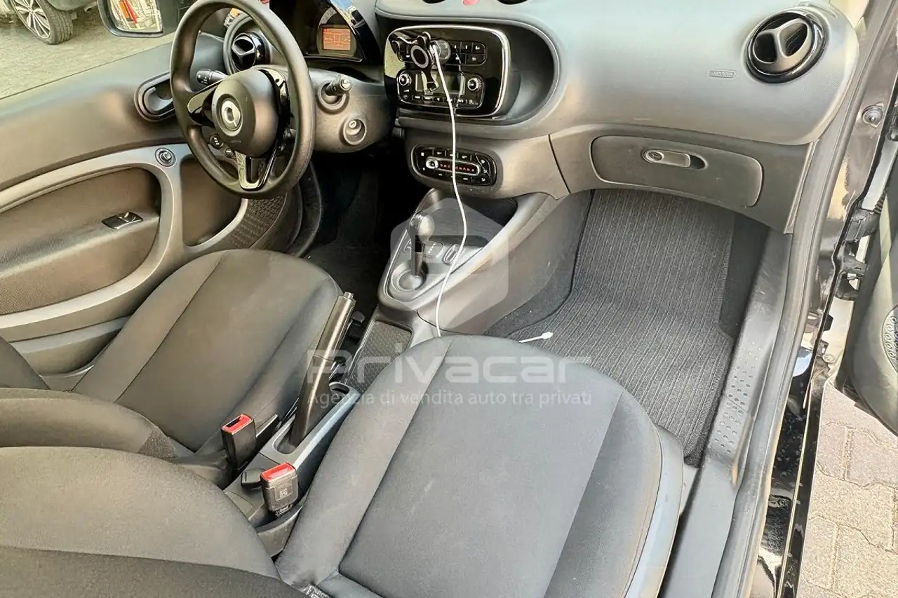 smart forTwo 2021 — фото 11