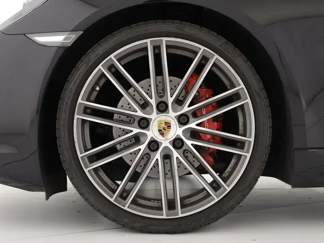 Porsche Boxster view 7