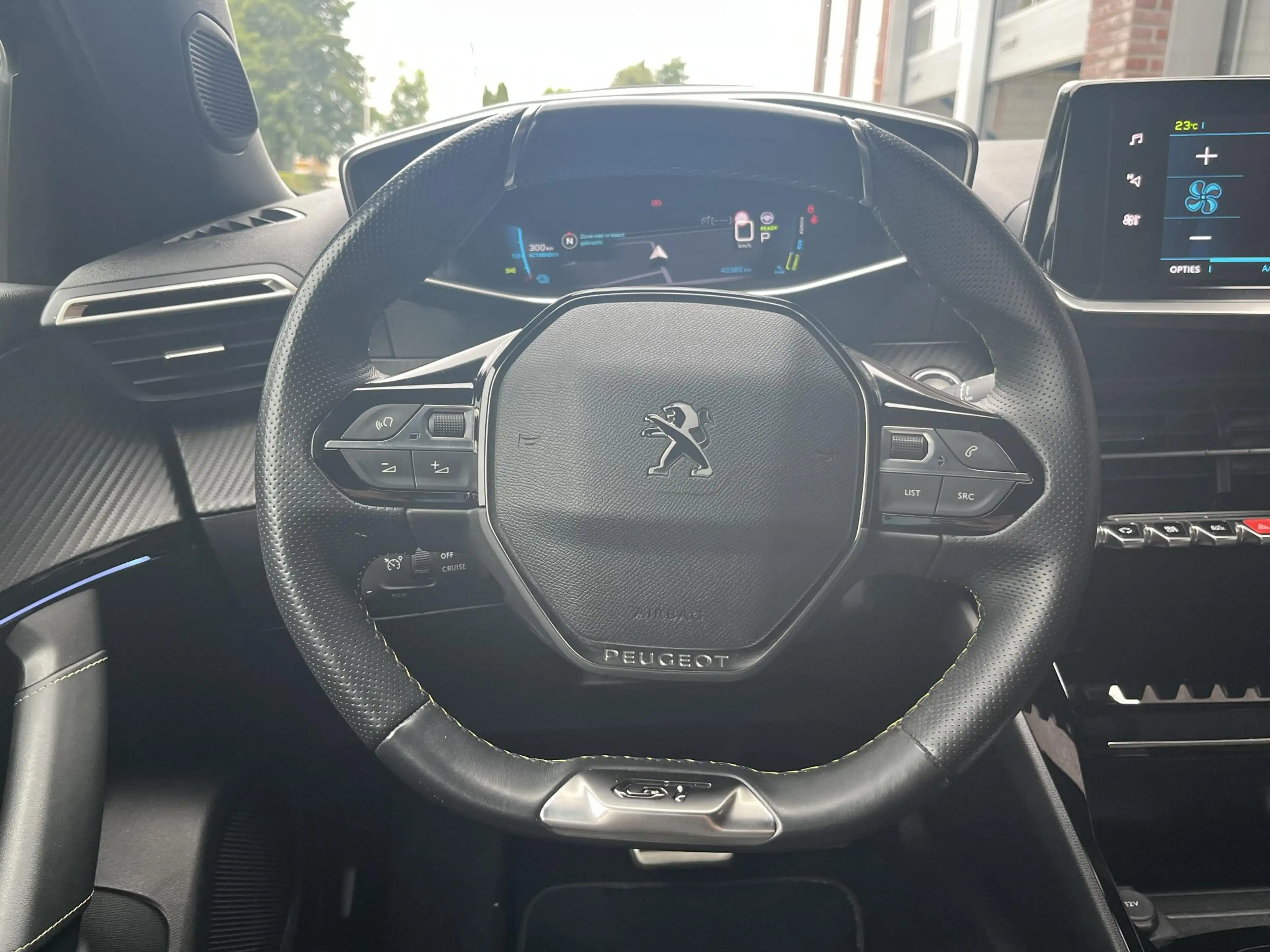 Peugeot e-2008 GT EV 3-FASEN 50kWh 136pk | KEYLESS ENTRY | TREKHA — photo 14
