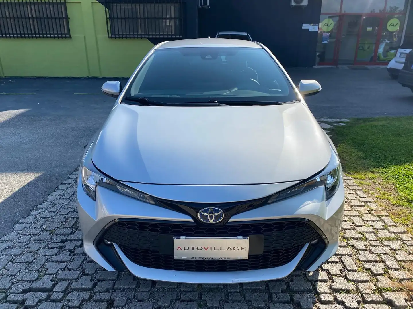Toyota Corolla 1.8h Active cvt Argento - 2