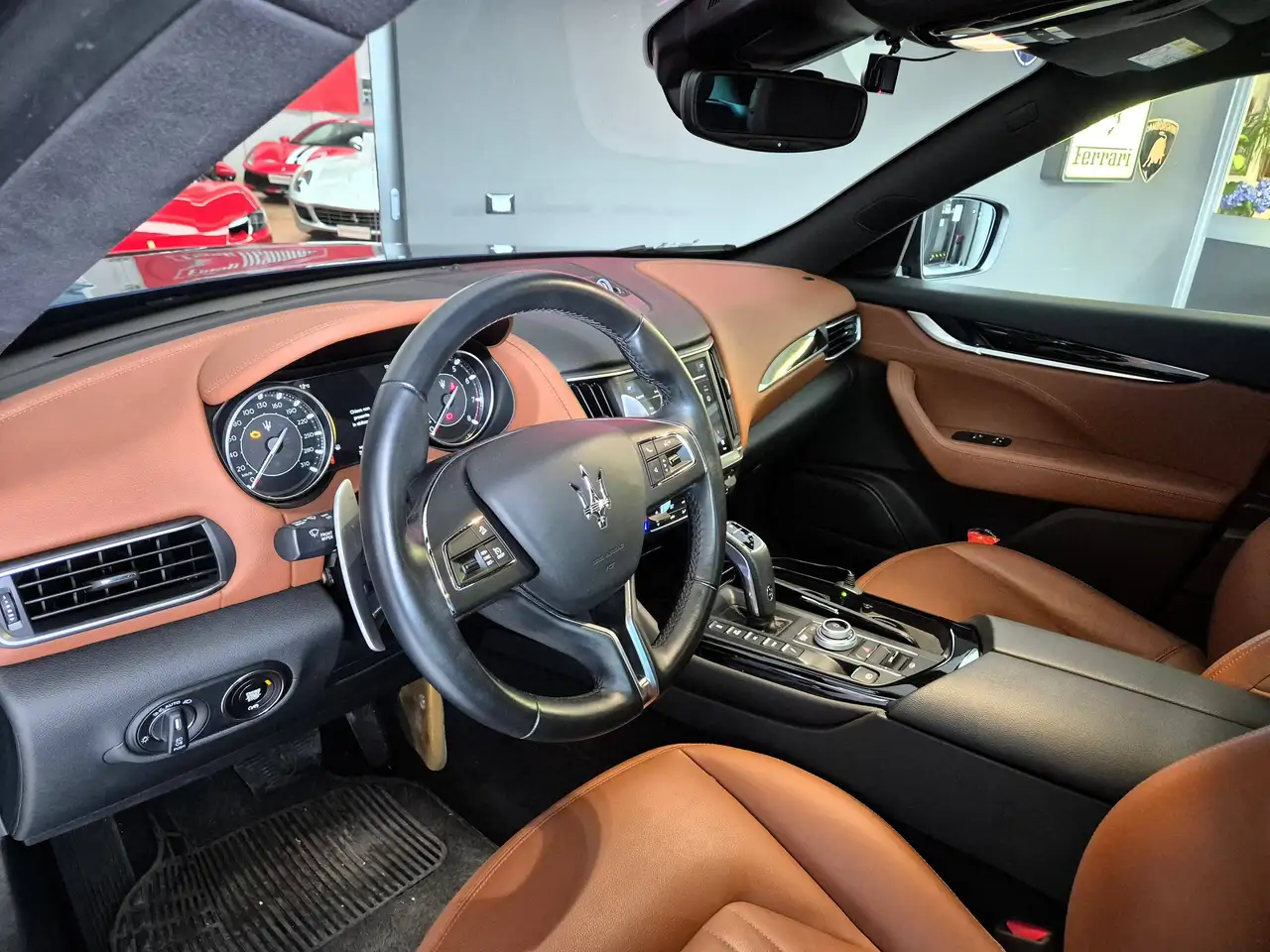 Maserati Levante 2022 — фото 11