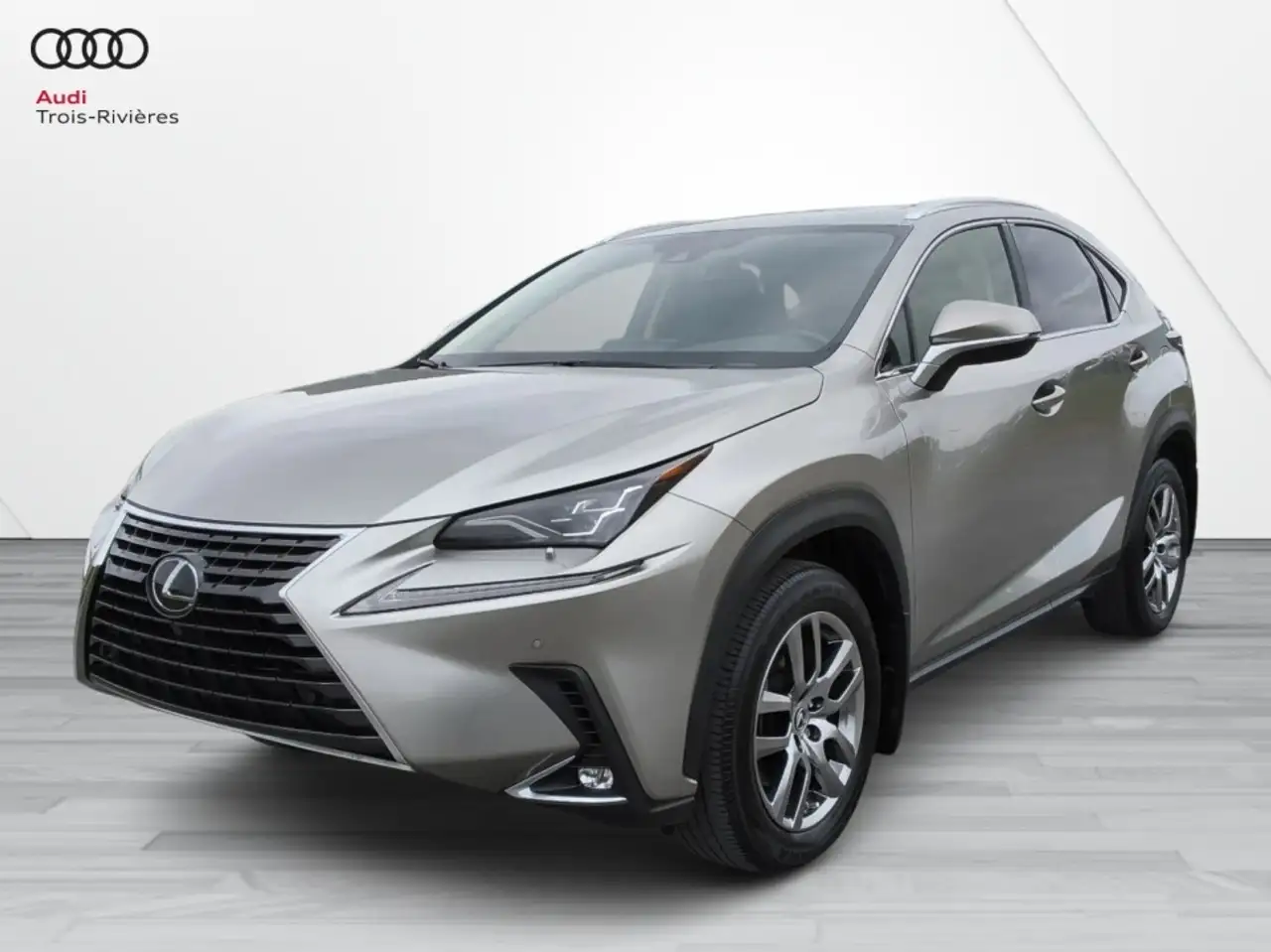 Lexus NX снимка Lexus NX