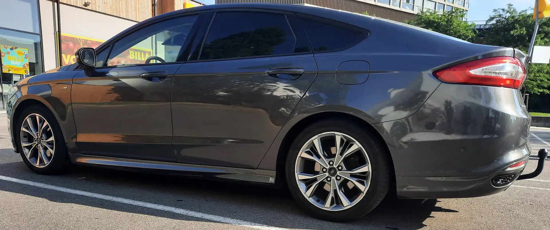Ford Mondeo Mondeo ST-LINE 2,0 TDCi ST-LINE Grau - 2