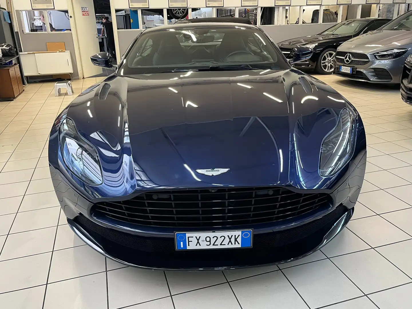Aston Martin DB11 DB11 Coupe Coupe 4.0 V8 auto Bleu - 1