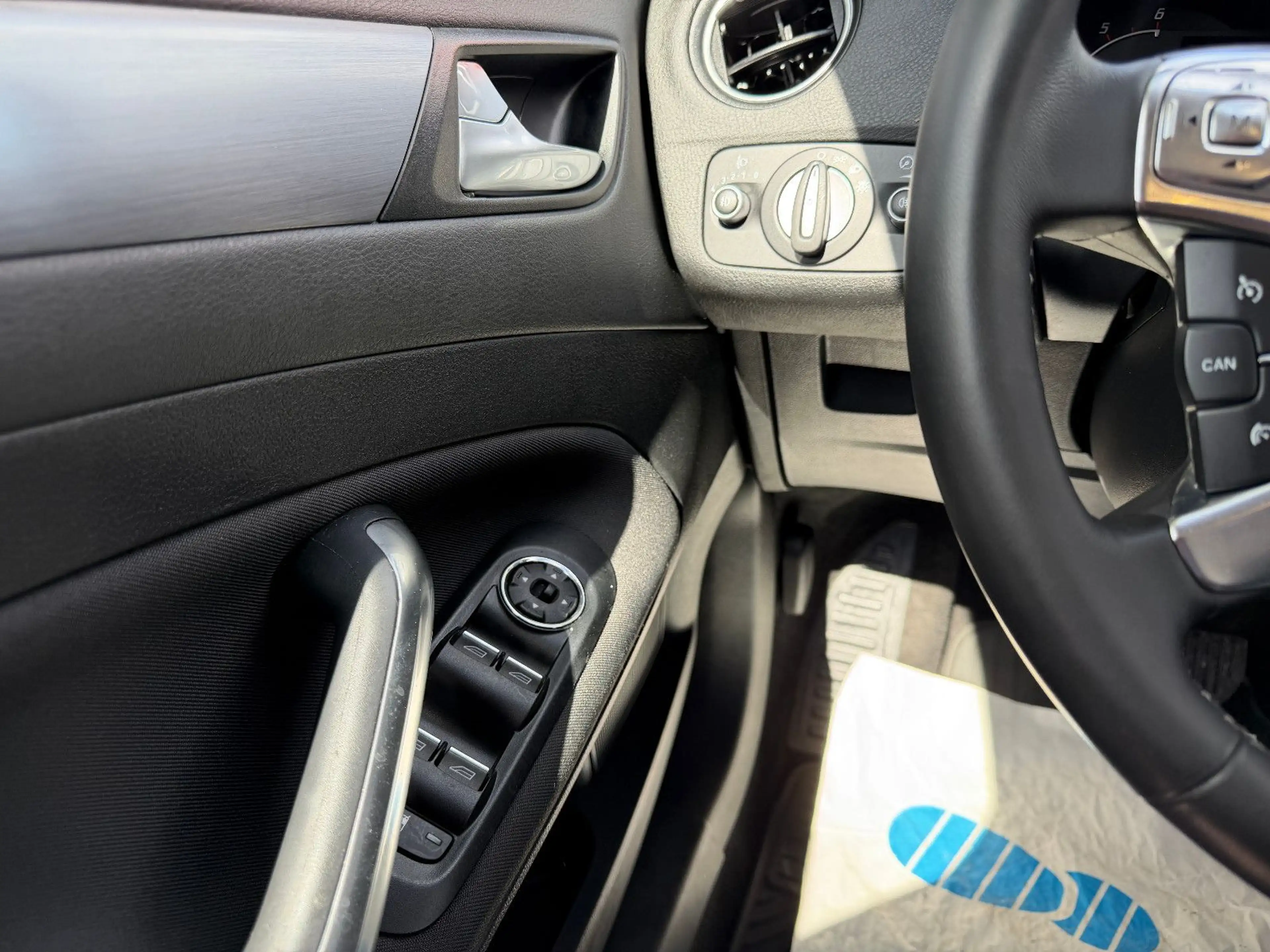 Ford Mondeo Turnier Titanium*NAVI*KAMERA*PDC*8-FACH* — photo 22