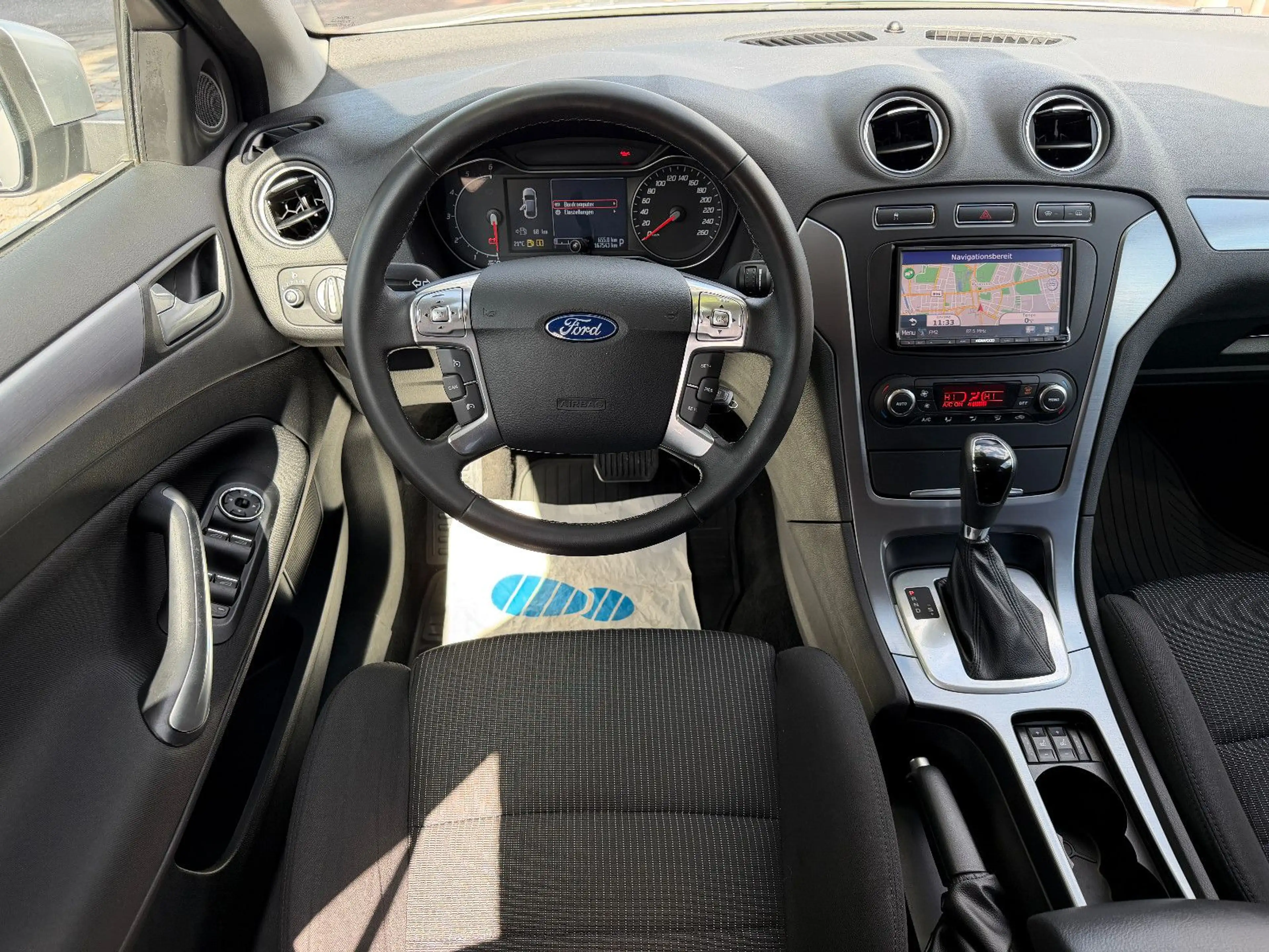 Ford Mondeo Turnier Titanium*NAVI*KAMERA*PDC*8-FACH* — photo 10