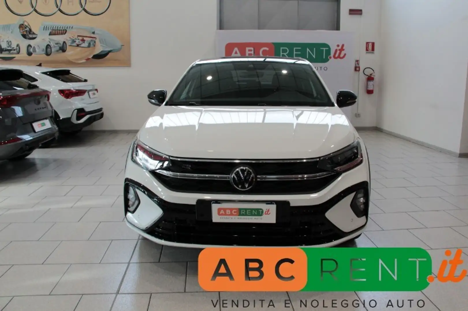 Volkswagen Taigo Taigo 1.0 TSI 110 CV DSG R-Line Белый - 2