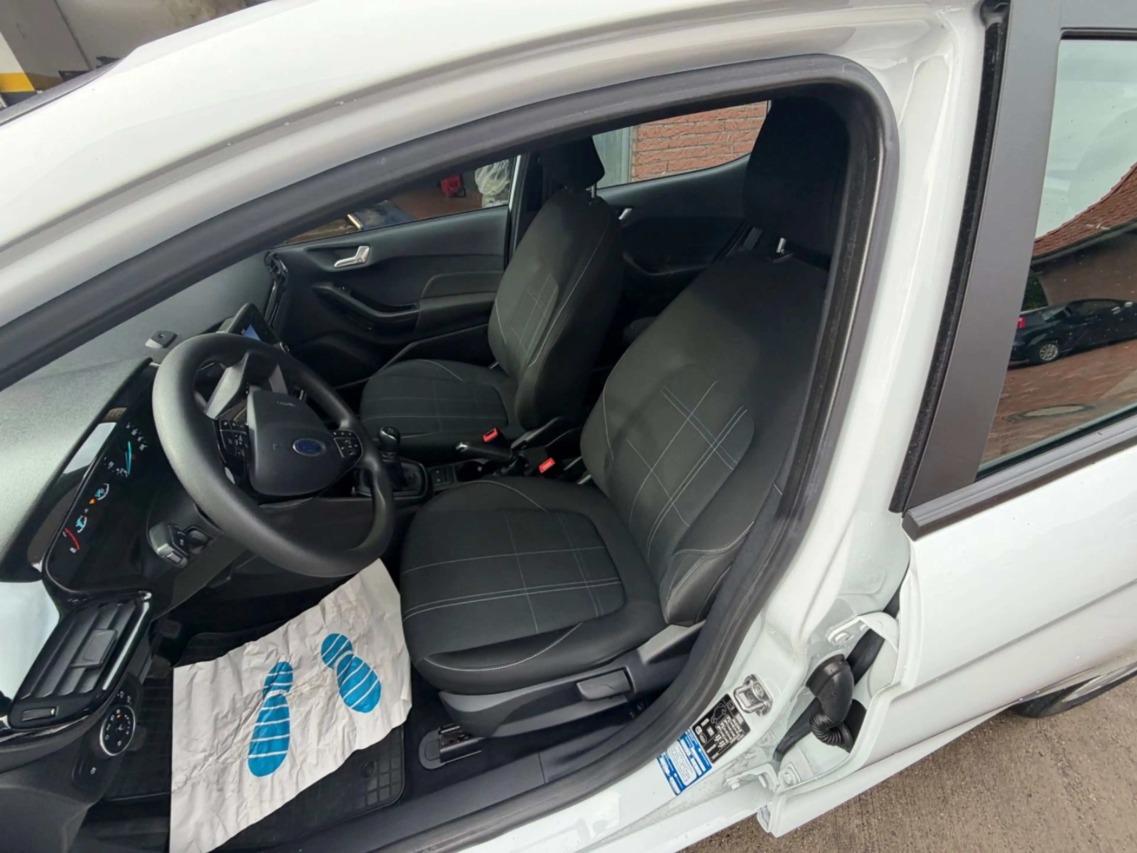 Ford Fiesta Trend 1.1i 2.Hd+77TKM+PDC — photo 4