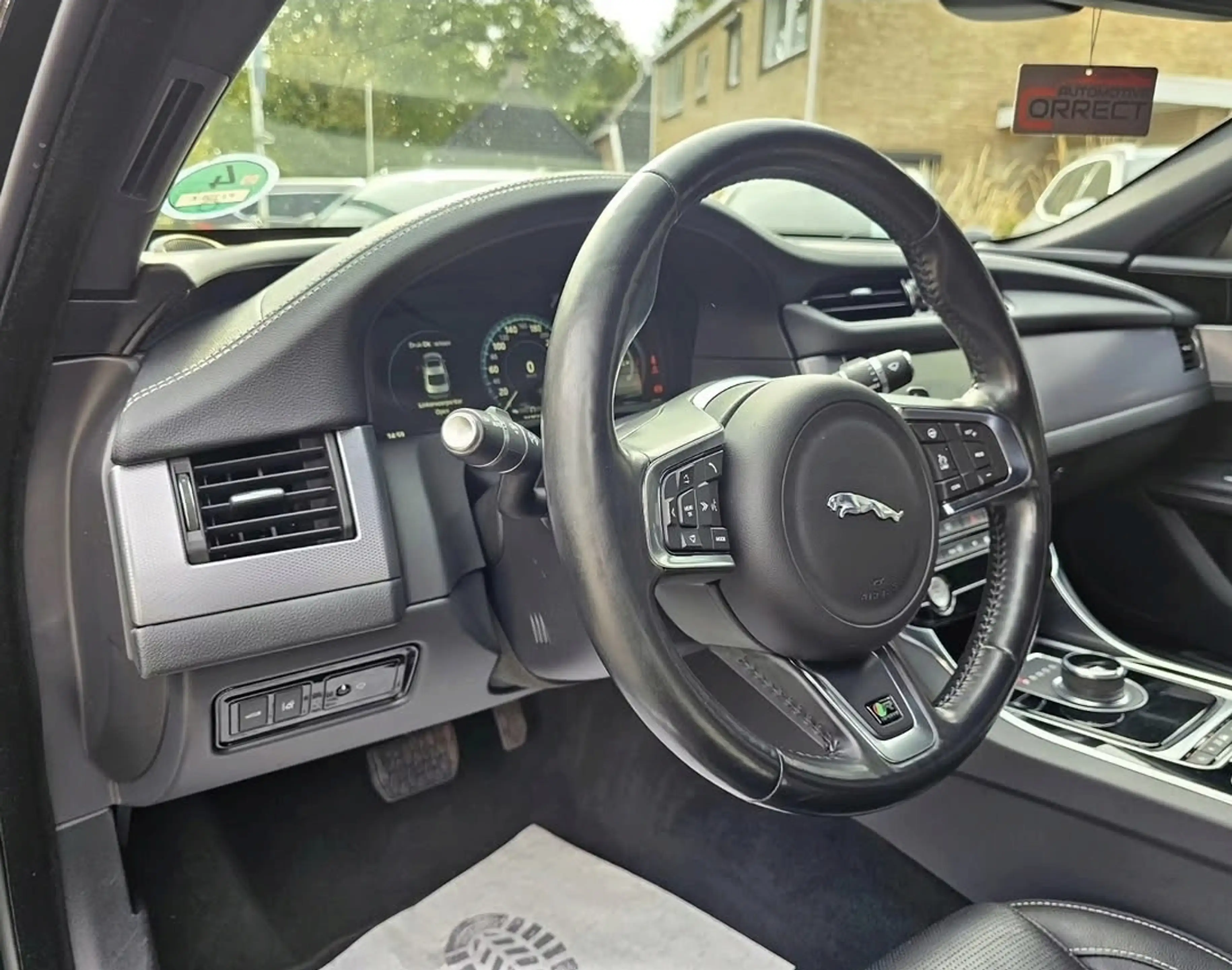 Jaguar XF 2.0d Portfolio LEES TEKST! |EXPORT| — photo 8