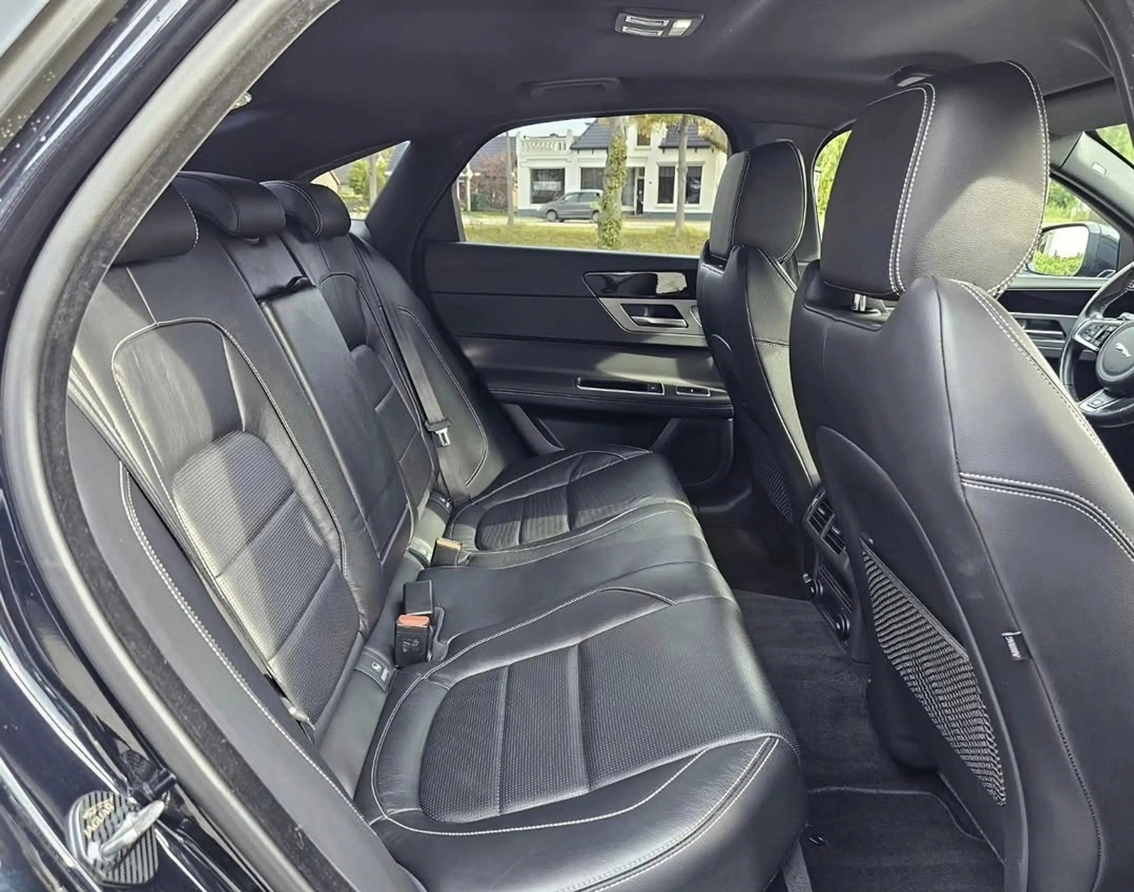 Jaguar XF 2.0d Portfolio LEES TEKST! |EXPORT| — photo 12