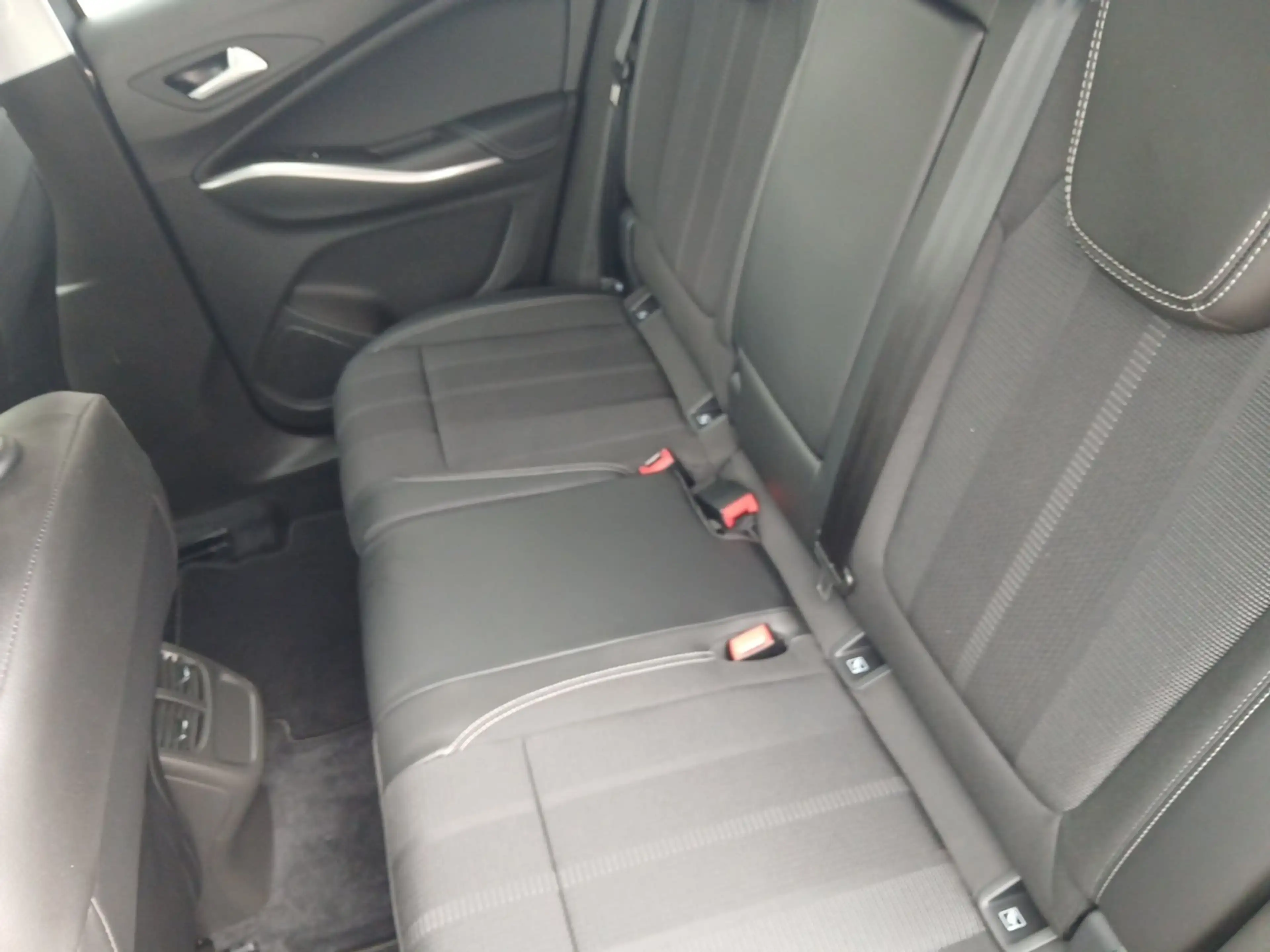 Opel Grandland GS Line Automatik Sitzheizung Carplay — photo 15