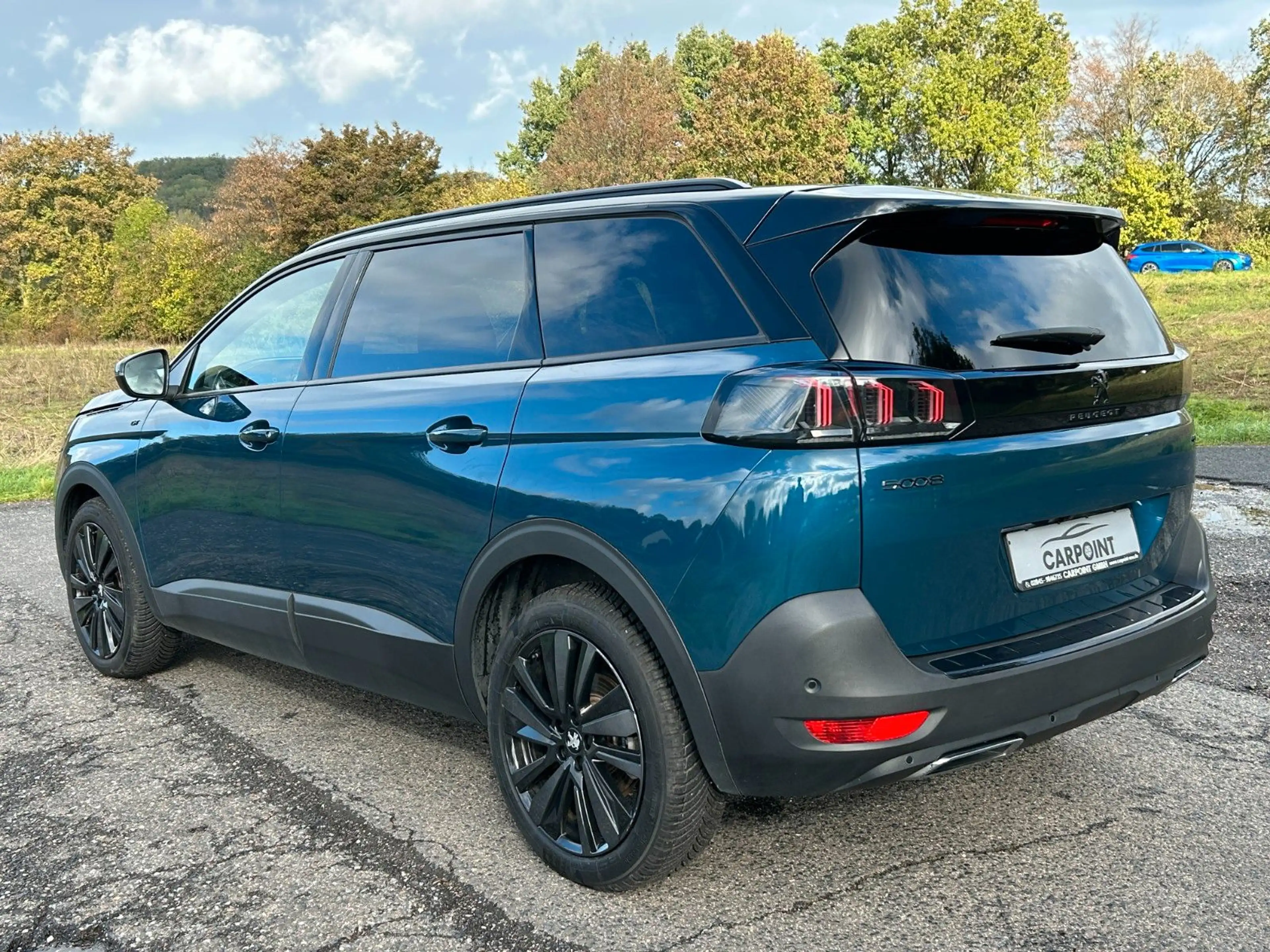 Peugeot 5008 Hybrid 136 GT 7-Sitzer Panorama Sitzheizung — photo 3