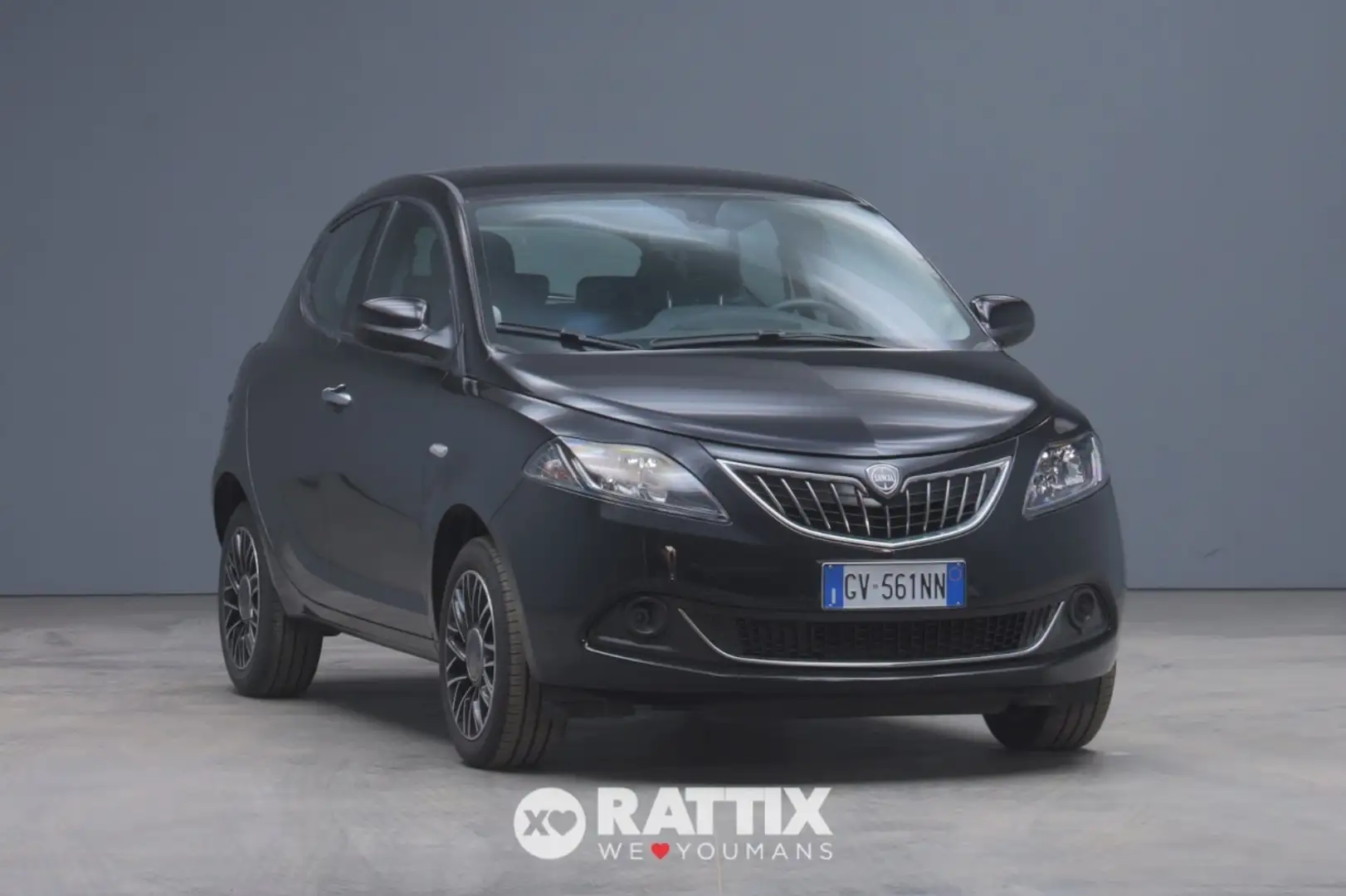Lancia Ypsilon 1.0 Firefly Hybrid 70CV Platino Negro - 1