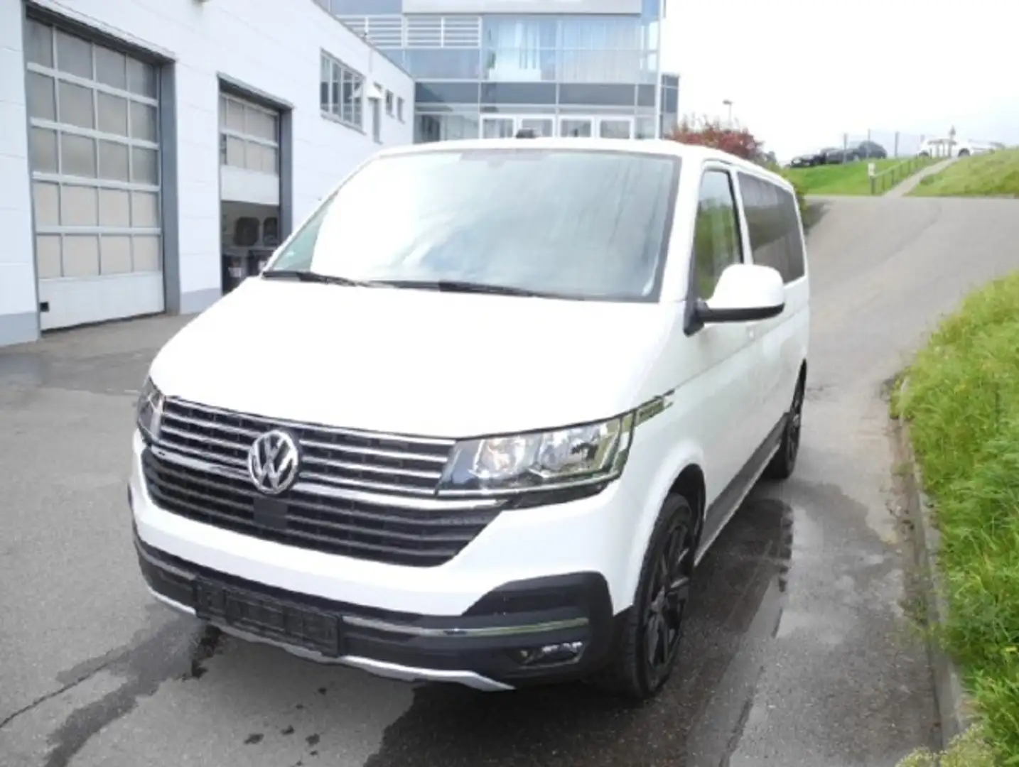 Volkswagen T6.1 Multivan 2,0 TDI DSG PanAmericana AHK Blanc - 2