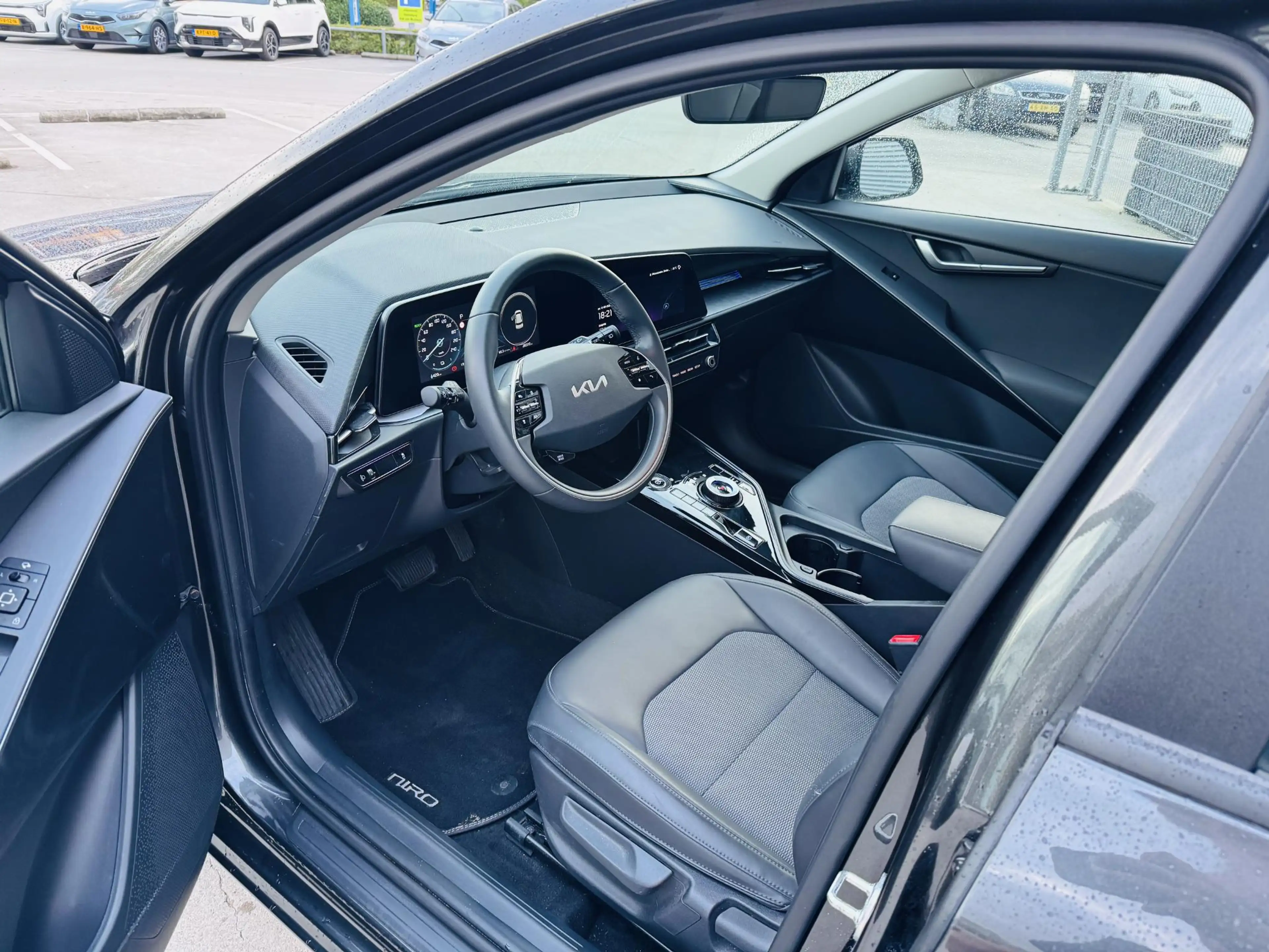 Kia e-Niro EV DynamicLine 64.8 kWh SOH 100% | Keurige Dealera — photo 3