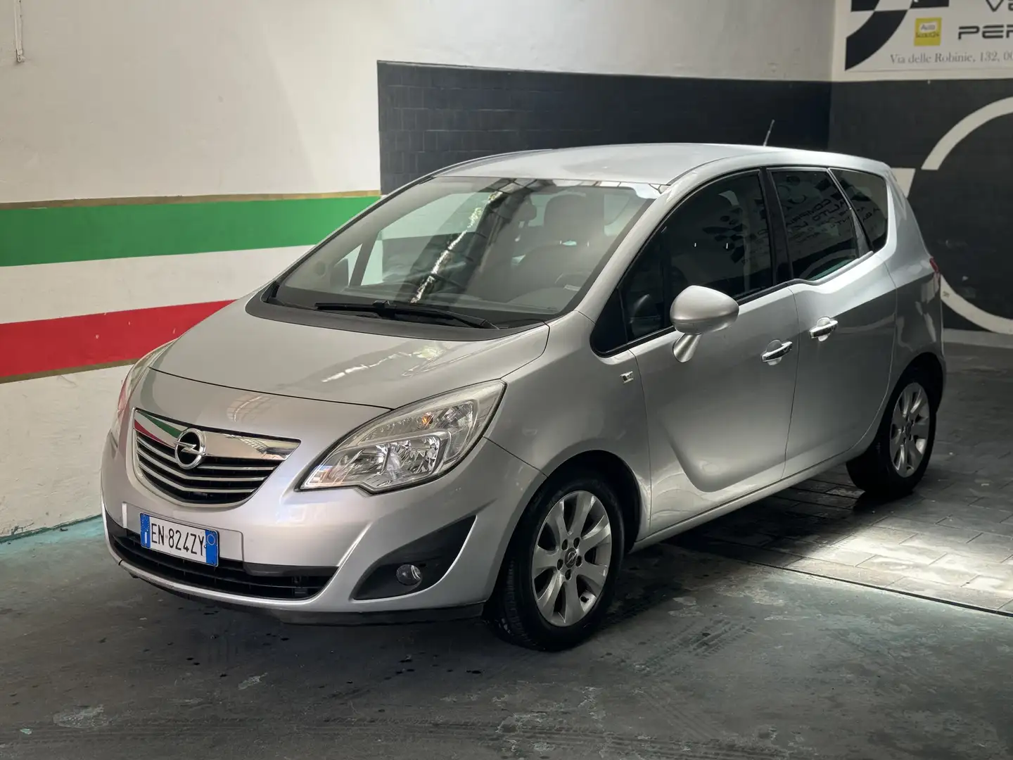 Opel Meriva 1.4t Cosmo Gpl-tech 120cv GPL 2024 Argento - 1