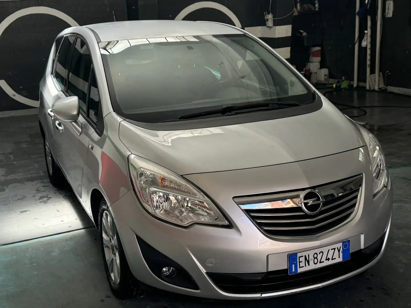 Opel Meriva 1.4t Cosmo Gpl-tech 120cv GPL 2024 Argento - 2