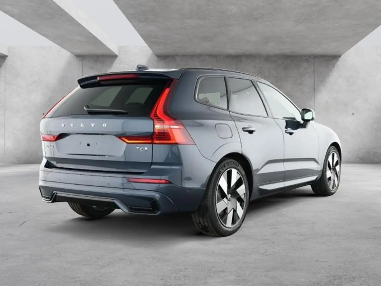 Volvo XC60 T6 Plus Dark Recharge Plug-In Hybrid AWD Blau - 2