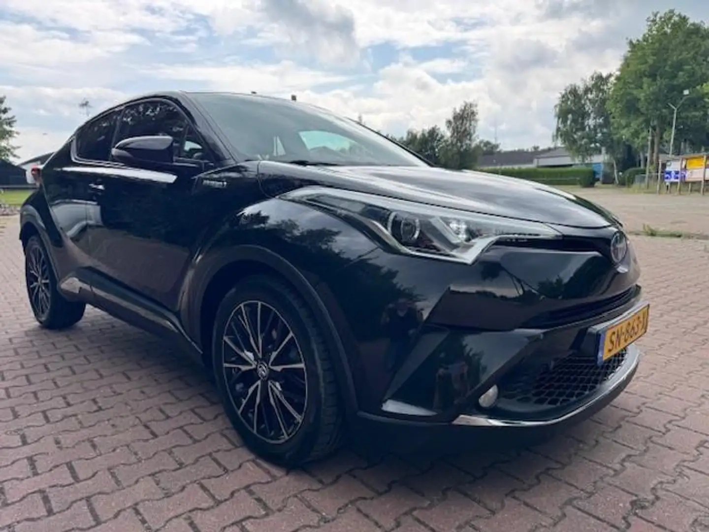 Toyota C-HR 1.8HYBRID DYNAMIC NAV/LED/CAMERA/ Zwart - 1