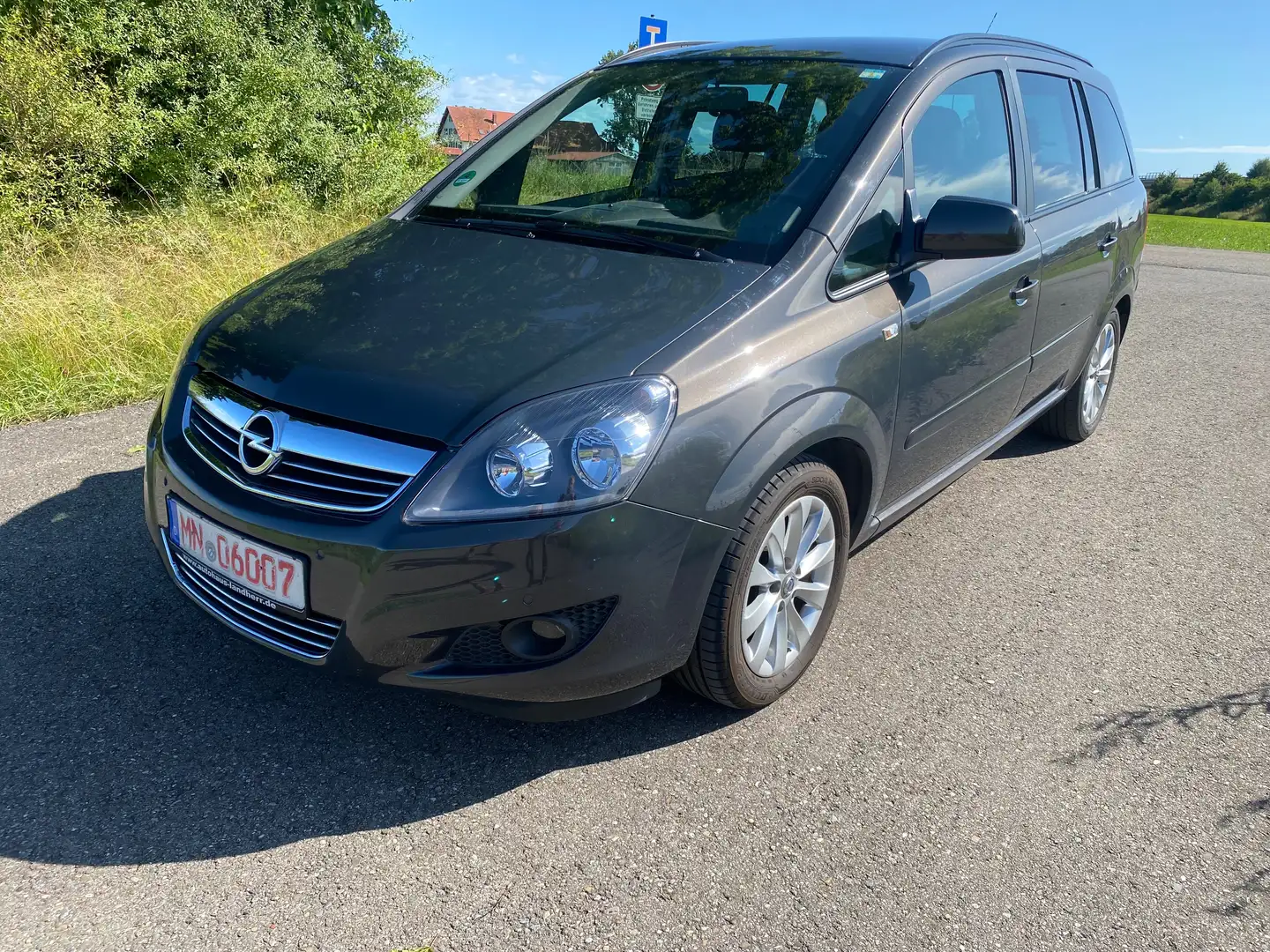 Opel Zafira Family Gri - 2