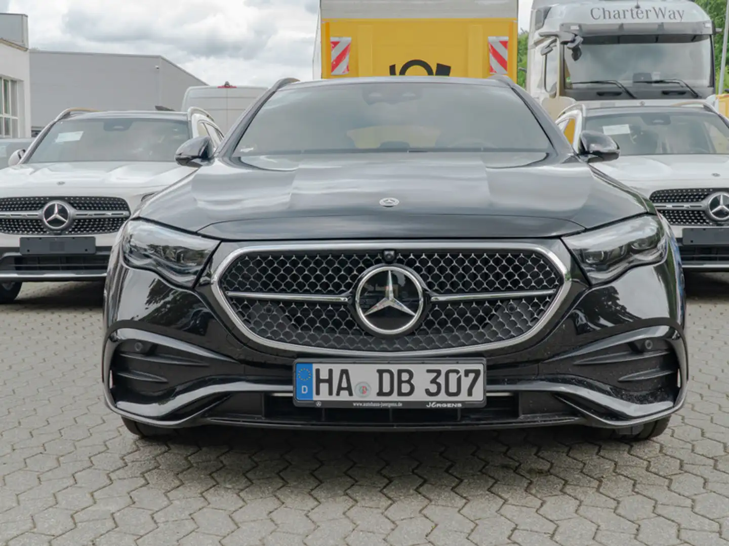 Mercedes-Benz E 450 d 4M T AMG/AHK/Pano/Sitzklima/Super/Burm Noir - 2